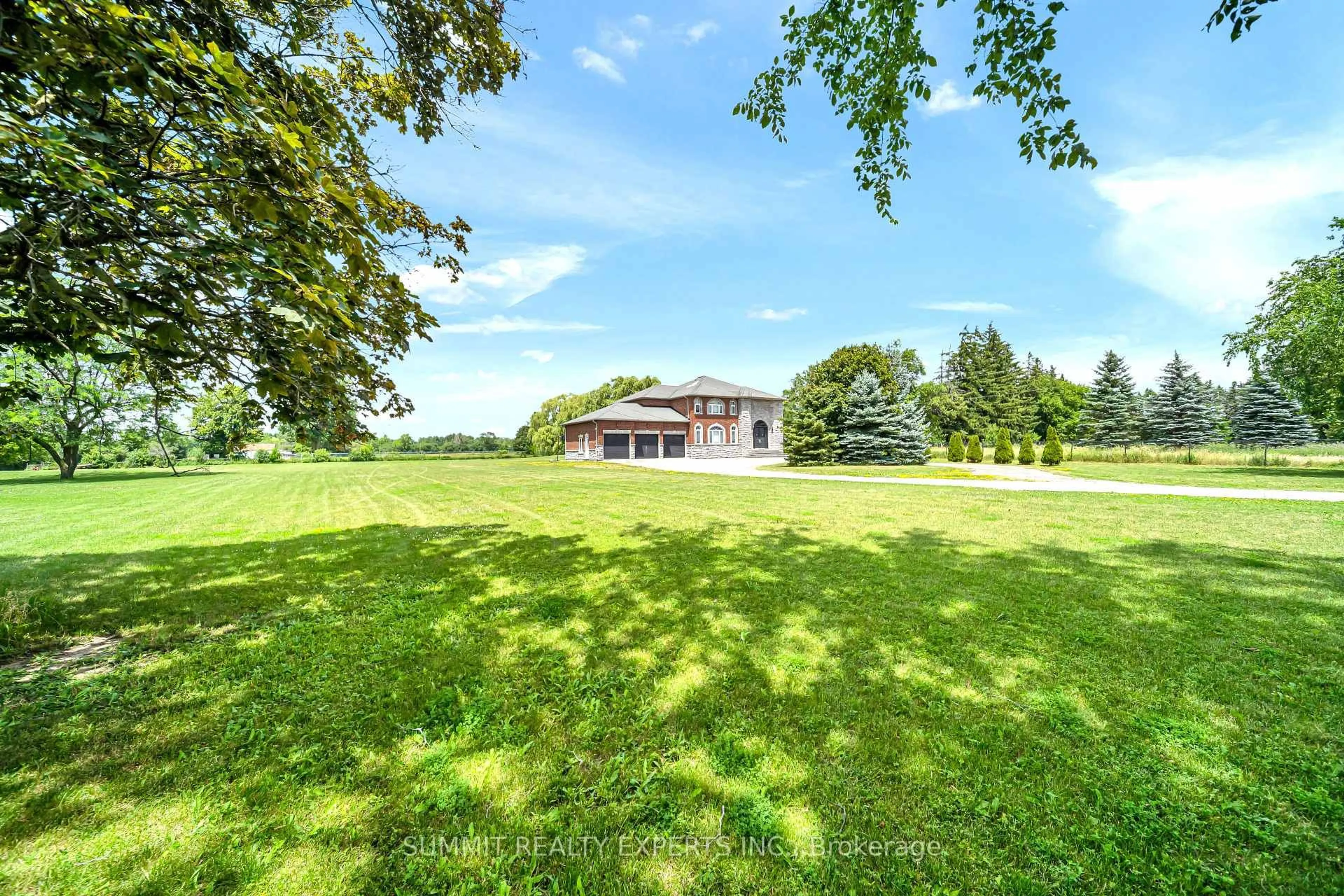 A pic from outside/outdoor area/front of a property/back of a property/a pic from drone, unknown for 7728 Mayfield Rd, Caledon Ontario L7E 0V9