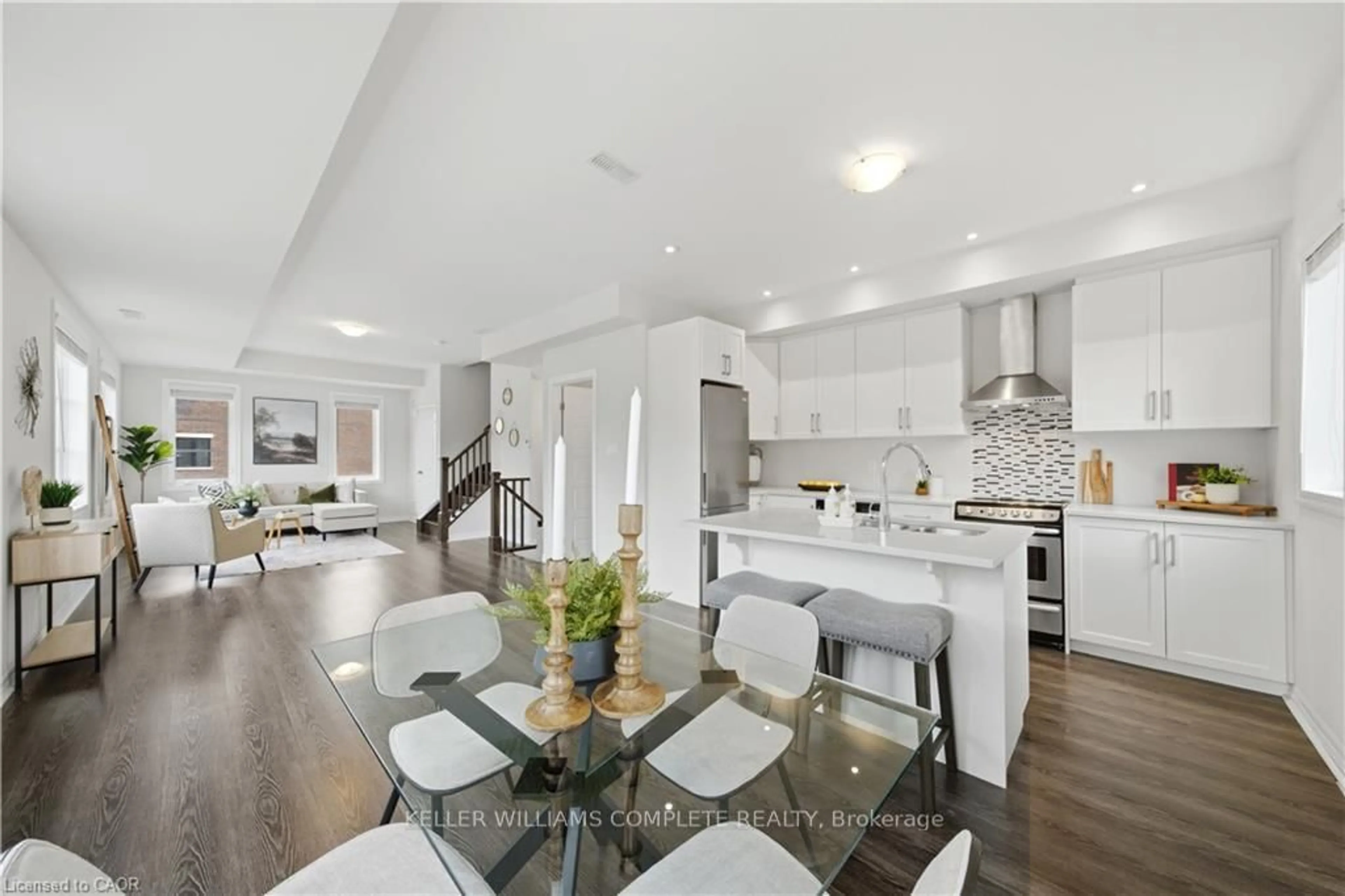 Open concept kitchen, unknown for 70 PLAINS Rd #10, Burlington Ontario L7T 0B6