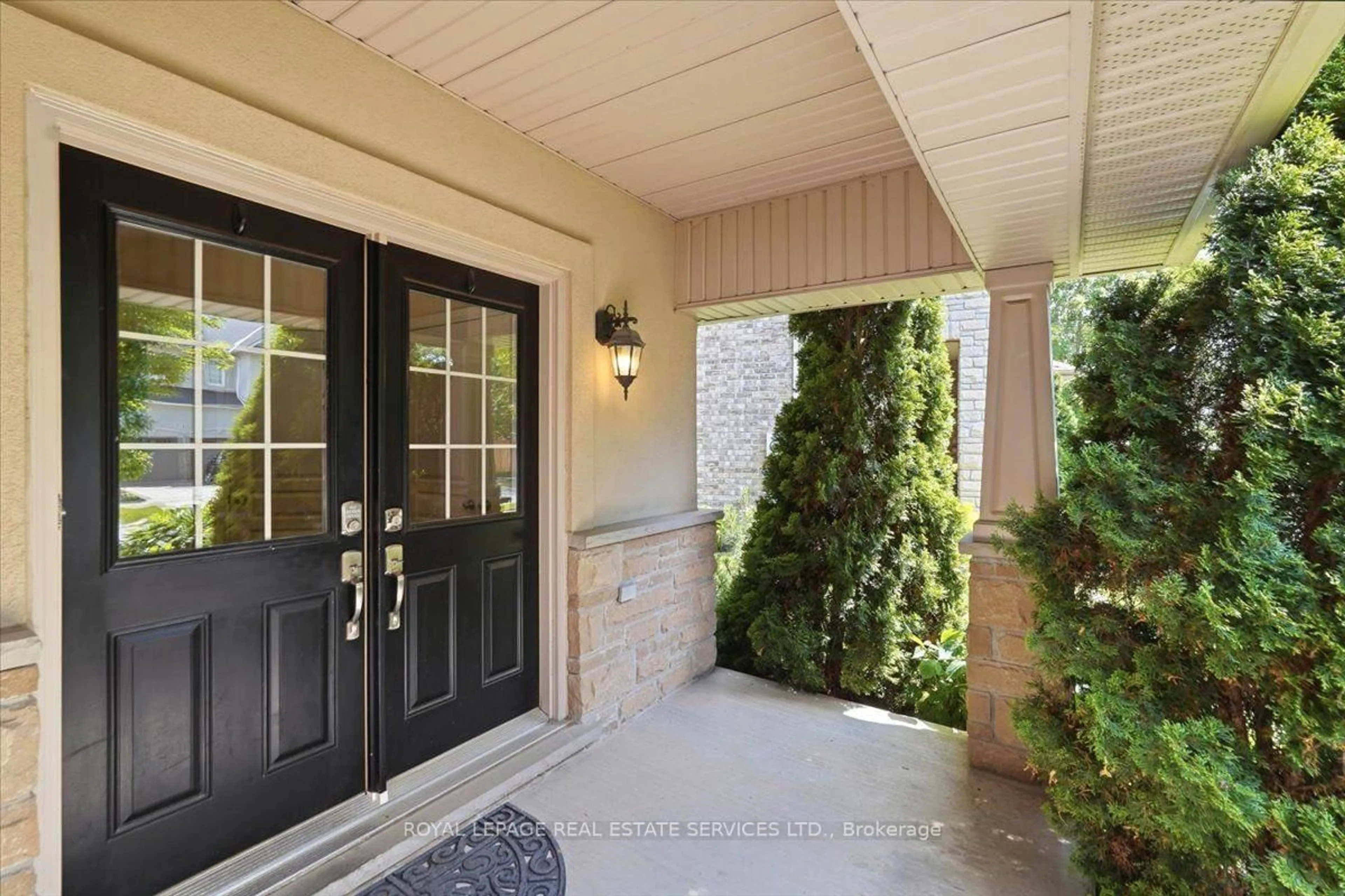 Indoor entryway for 3343 Stocksbridge Ave, Oakville Ontario L6M 0B5