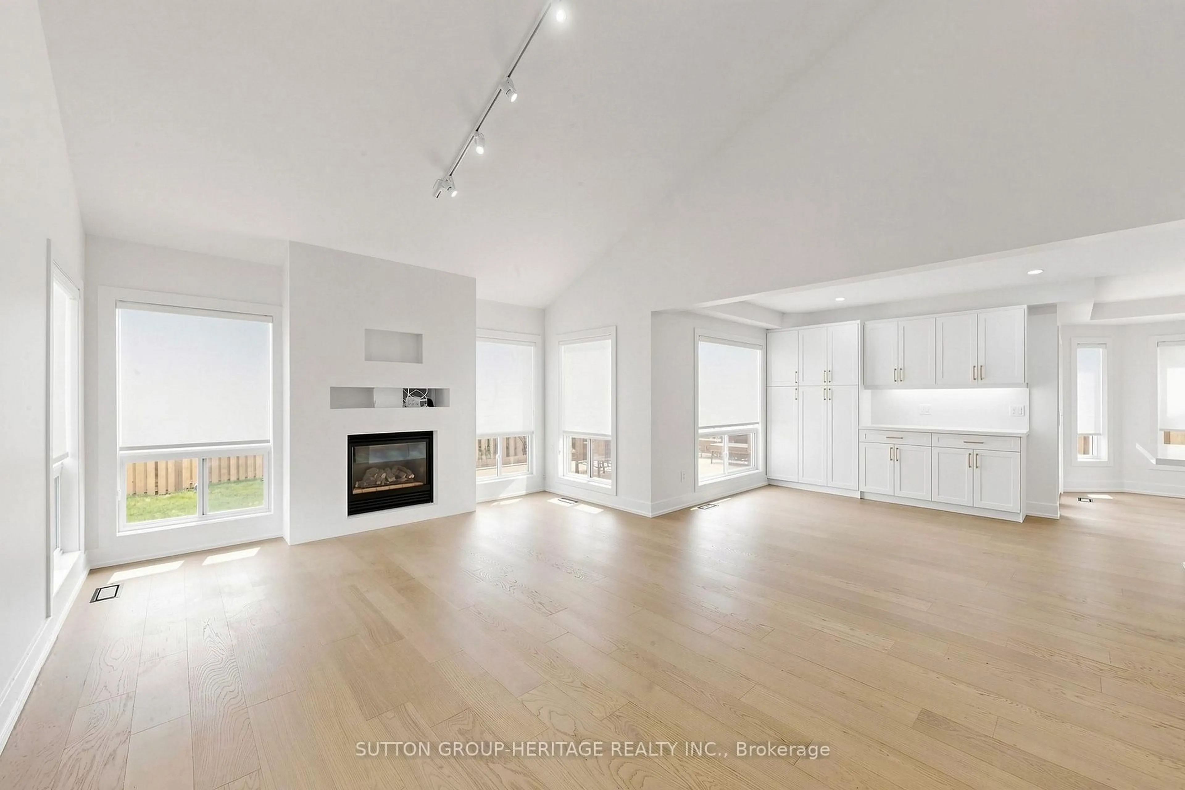 A pic of a room for 1 Sherwood St, Orangeville Ontario L9W 5A5