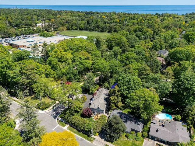 376 Wedgewood Dr, Oakville 4