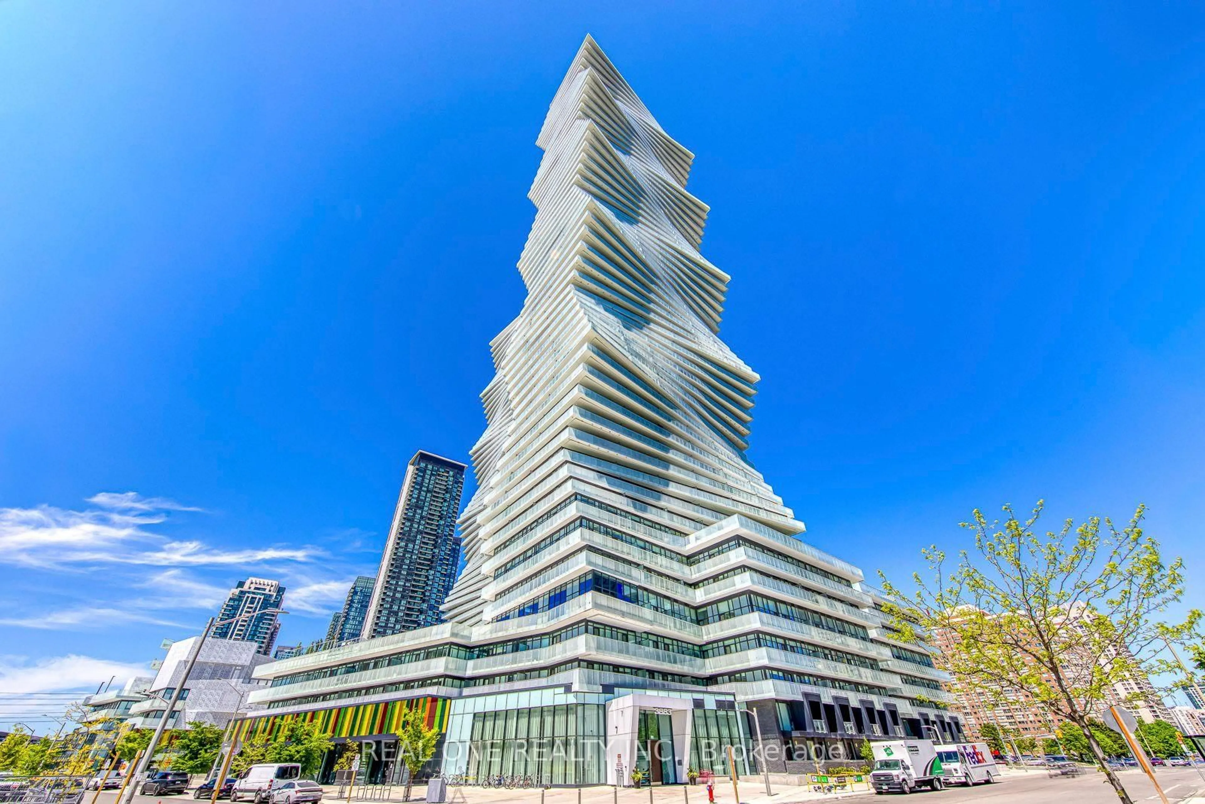 Indoor foyer for 3883 Quartz Rd #6015, Mississauga Ontario L5B 0M4