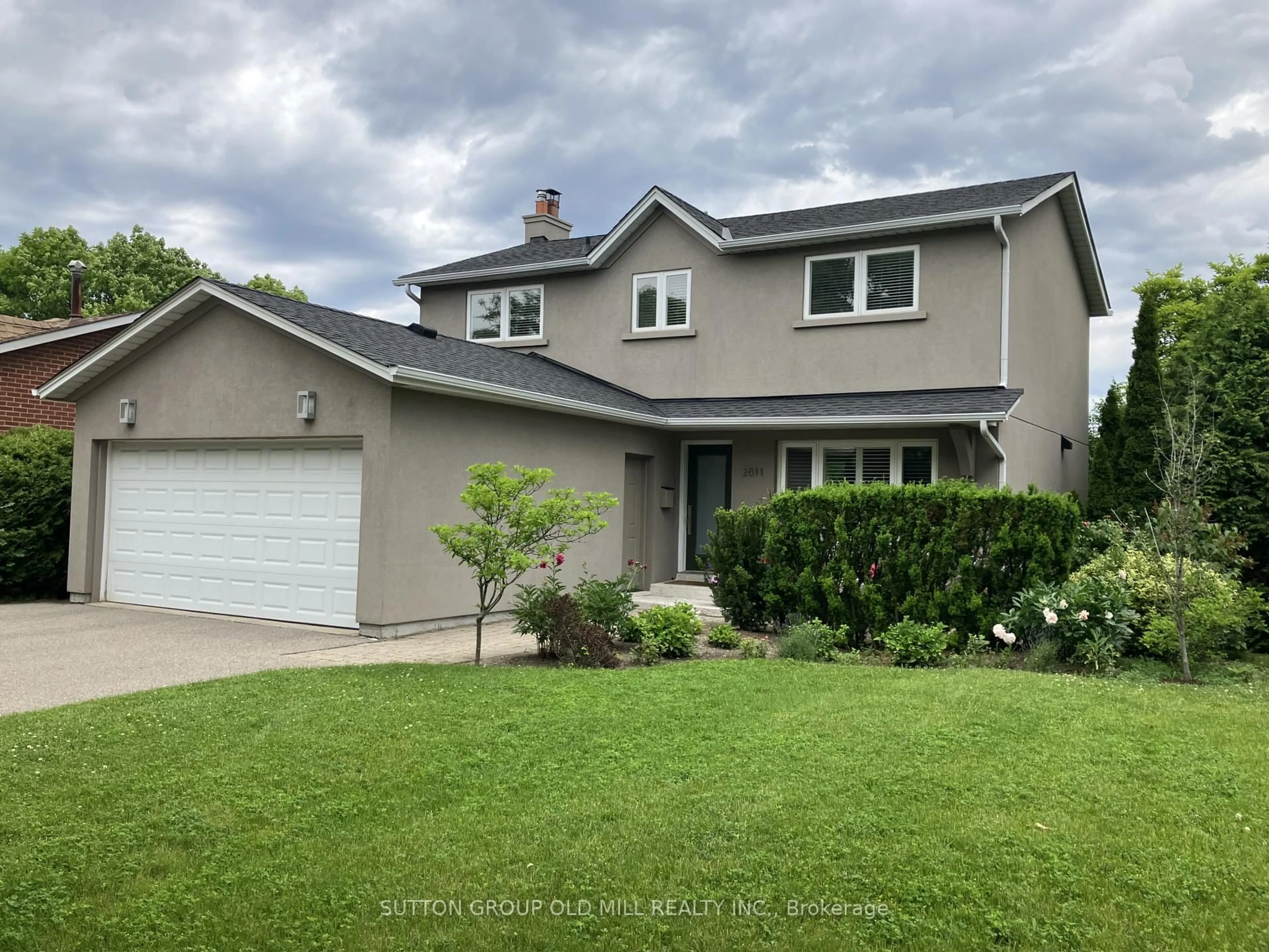 Home with vinyl exterior material, street for 2811 Constable Rd, Mississauga Ontario L5J 1W6