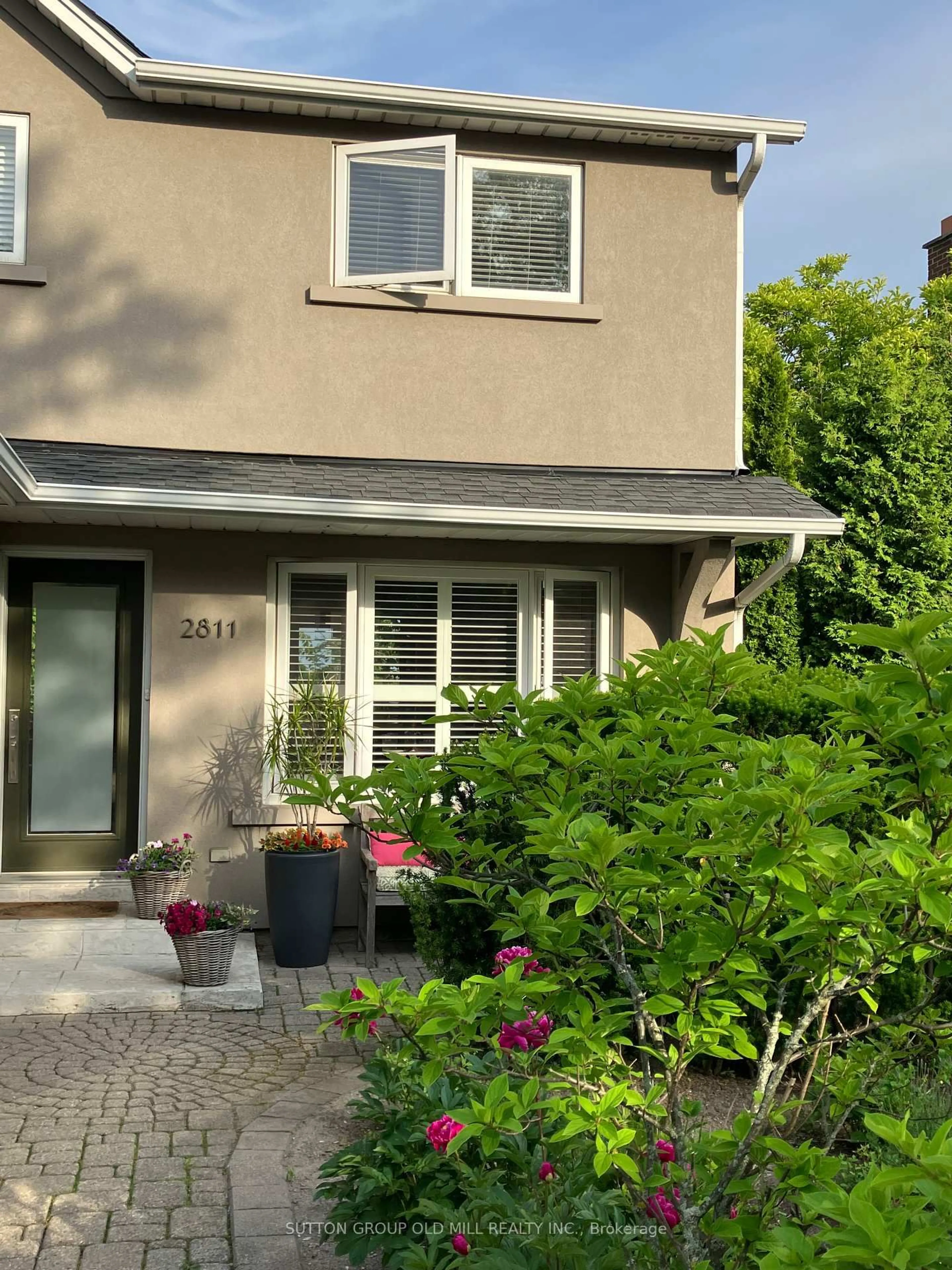 Unknown for 2811 Constable Rd, Mississauga Ontario L5J 1W6