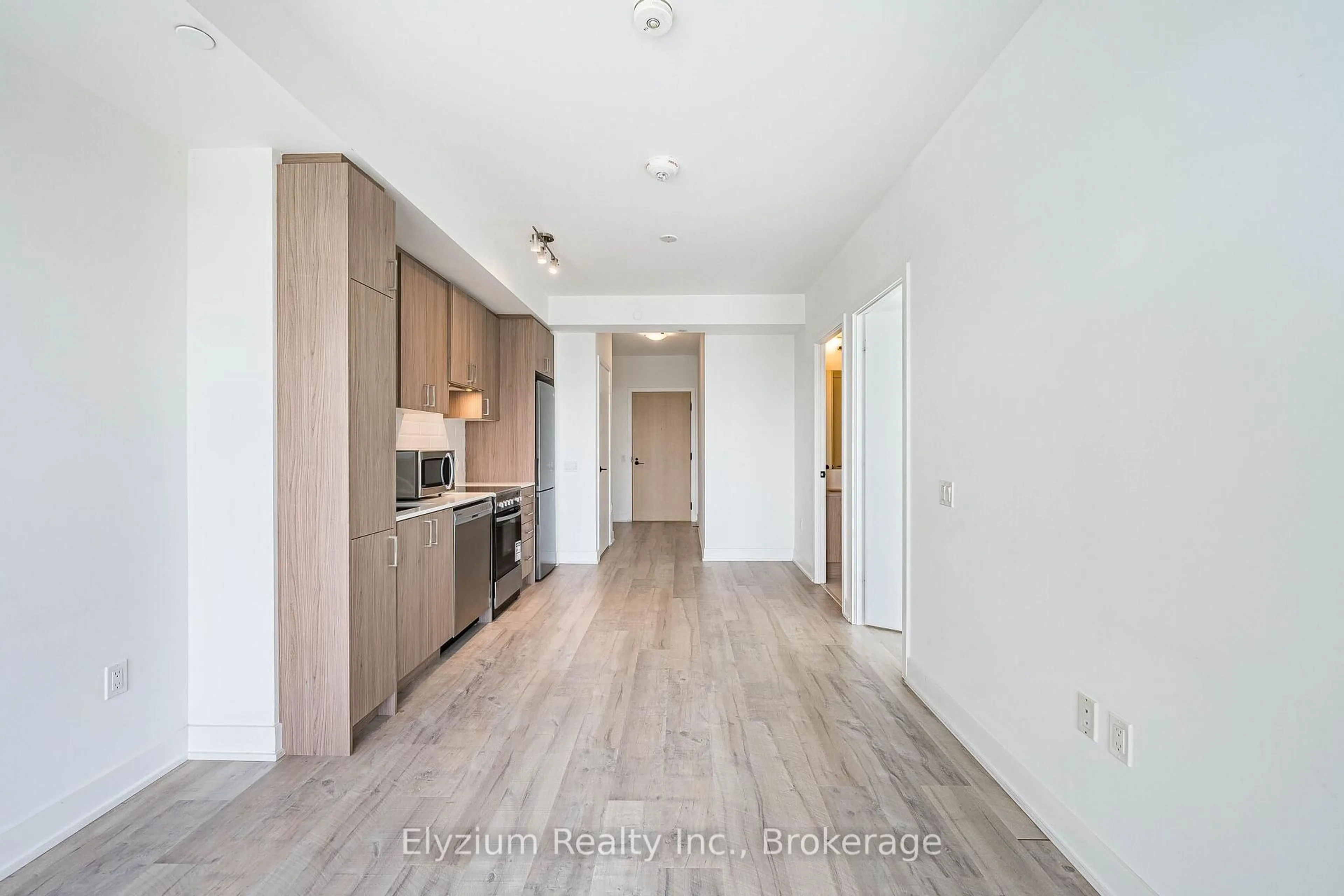 Unknown for 50 George Butchard Dr #804, Toronto Ontario M3K 2C5