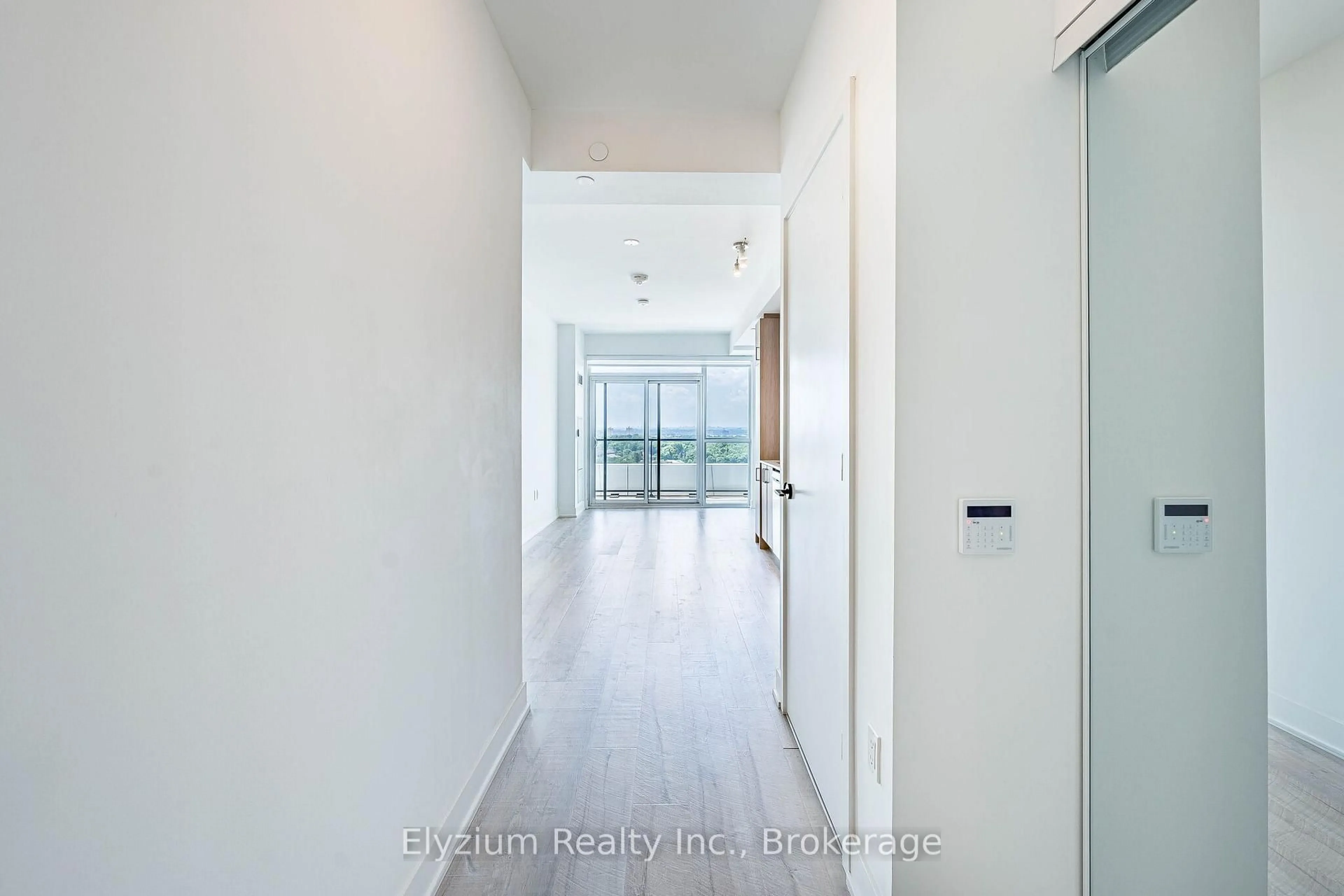 Indoor entryway for 50 George Butchard Dr #804, Toronto Ontario M3K 2C5