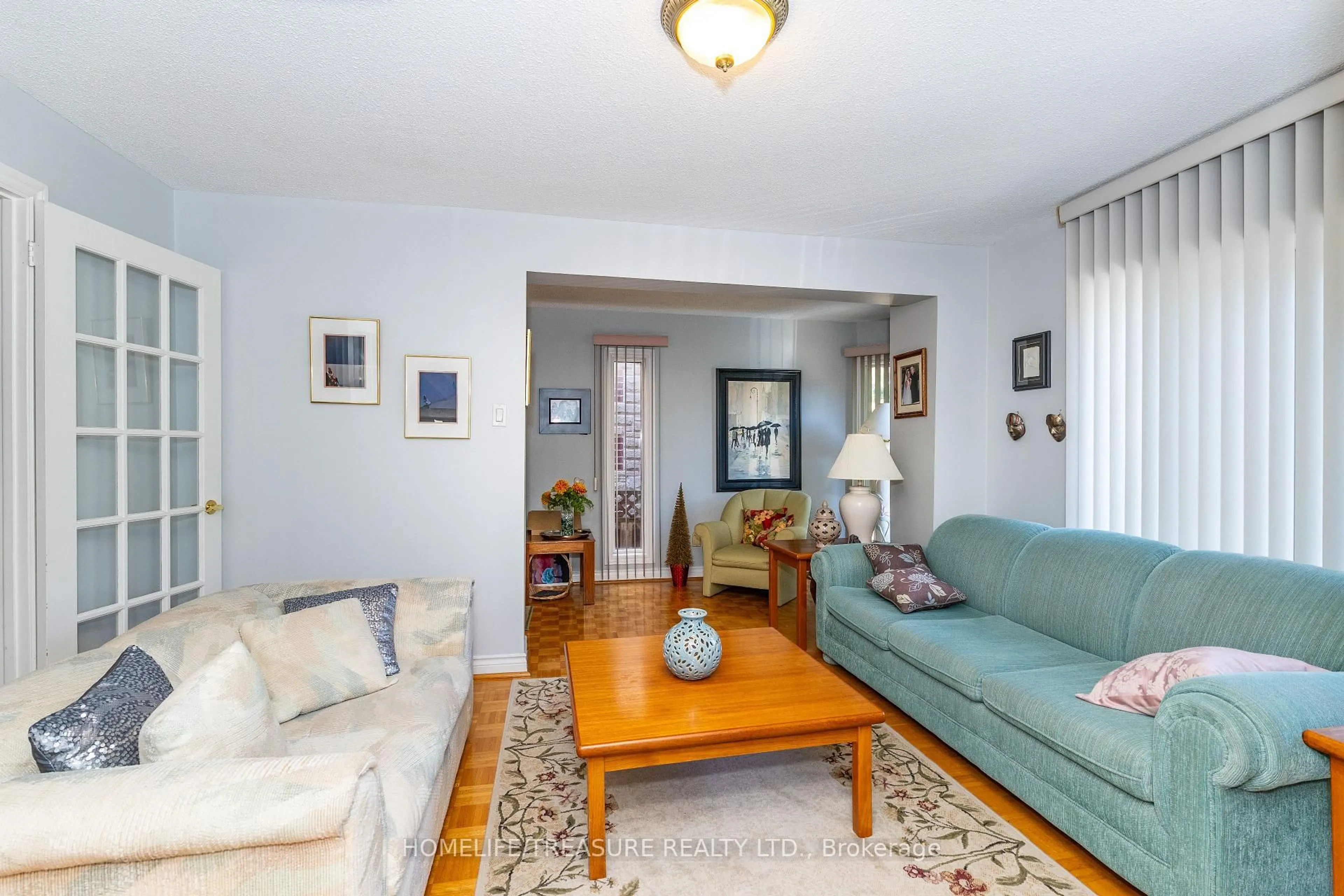 Living room with furniture, unknown for 201 KING St, Toronto Ontario M9N 1L8