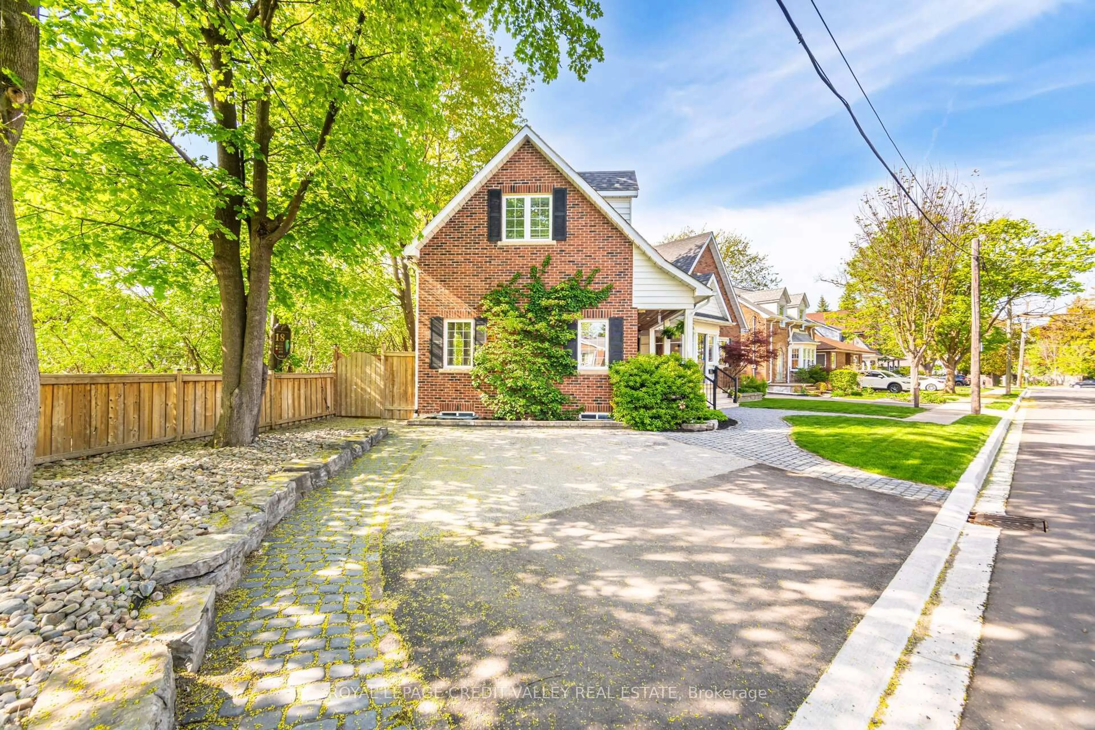 Home with brick exterior material, street for 20 Fleming Ave, Brampton Ontario L6Y 1K1