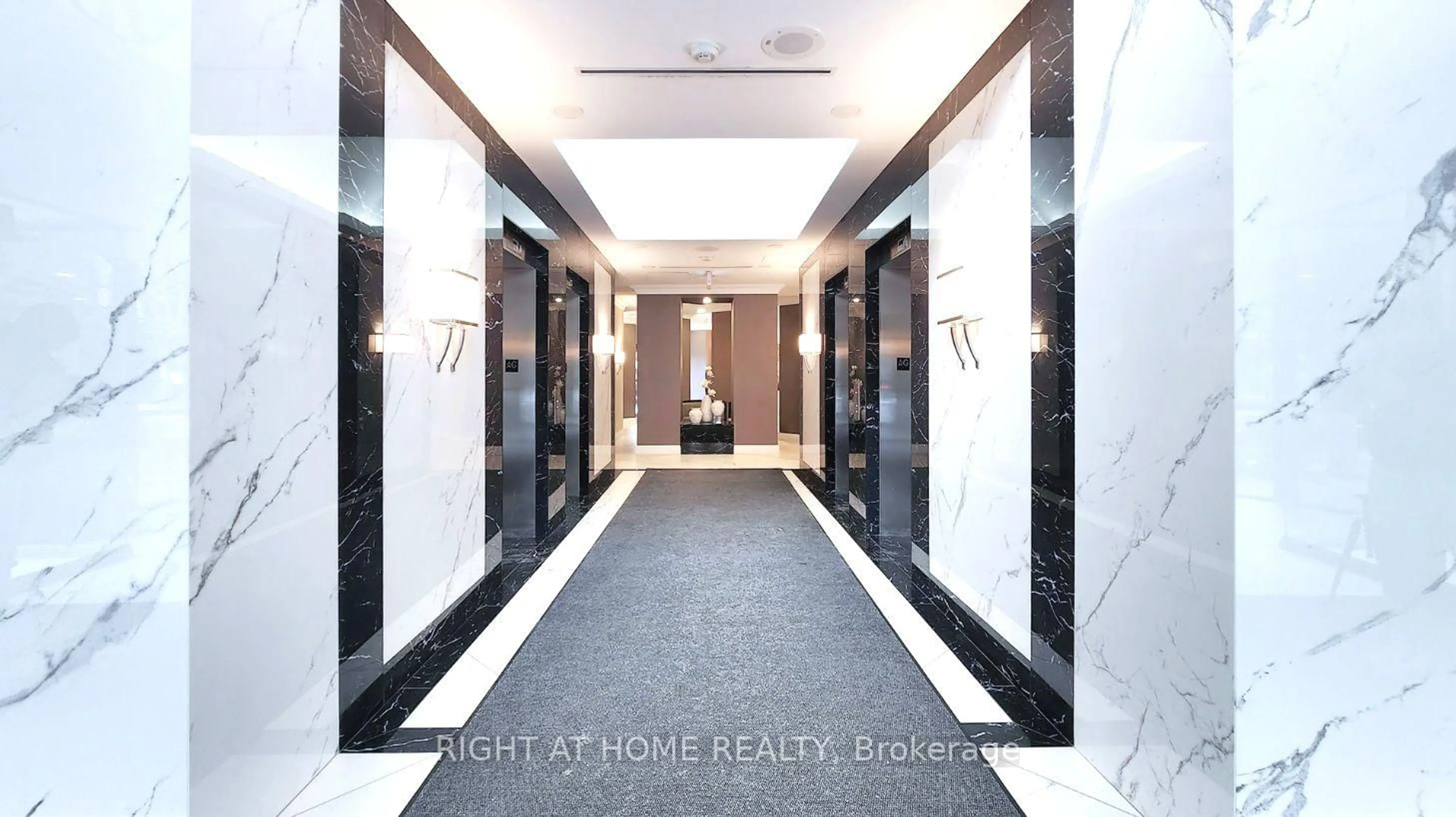 Lobby for 45 Kingsbridge Garden Circ #2105, Mississauga Ontario L5R 3K4