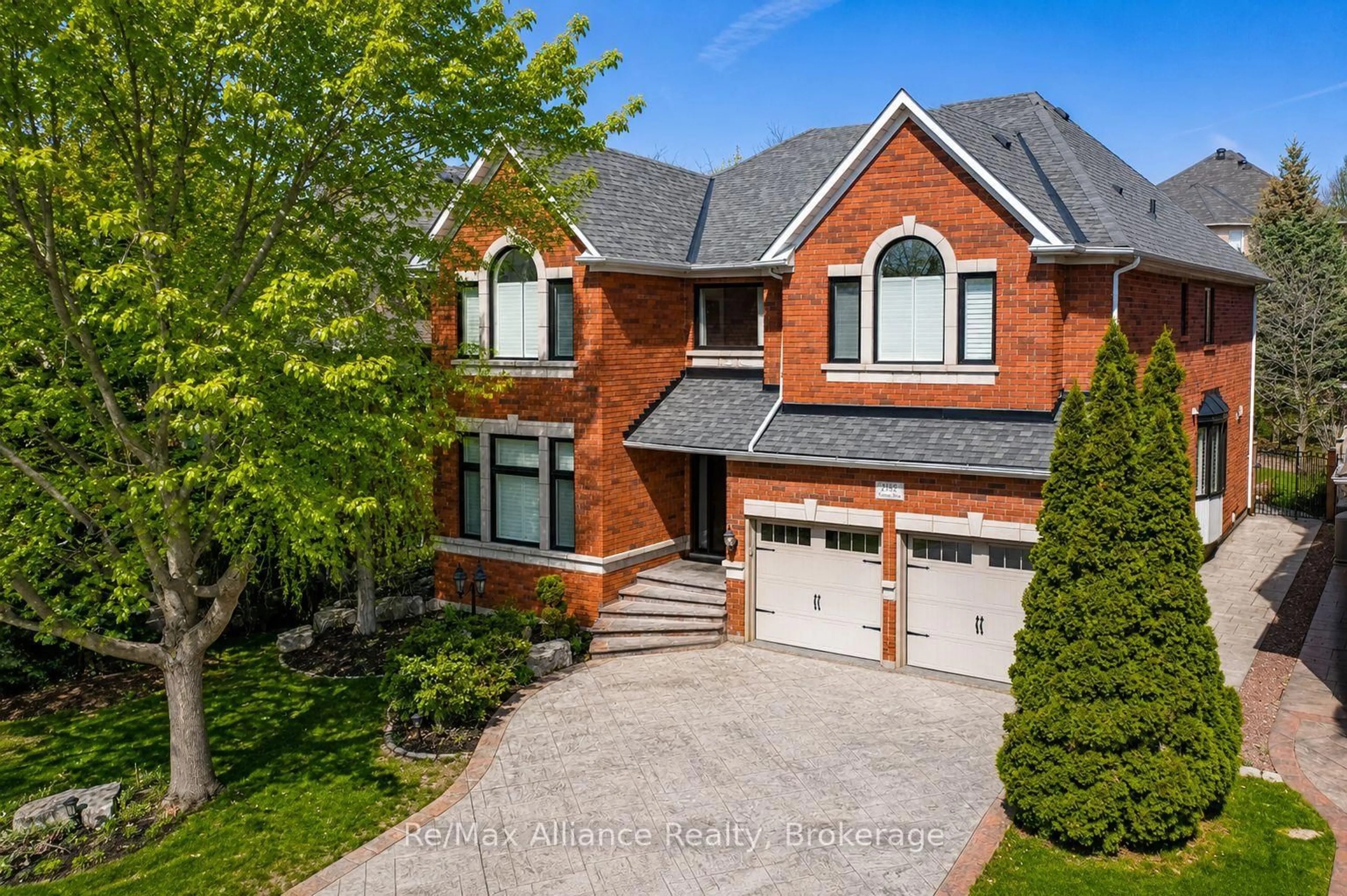 Home with brick exterior material, street for 2182 Galloway Dr, Oakville Ontario L6H 6T4