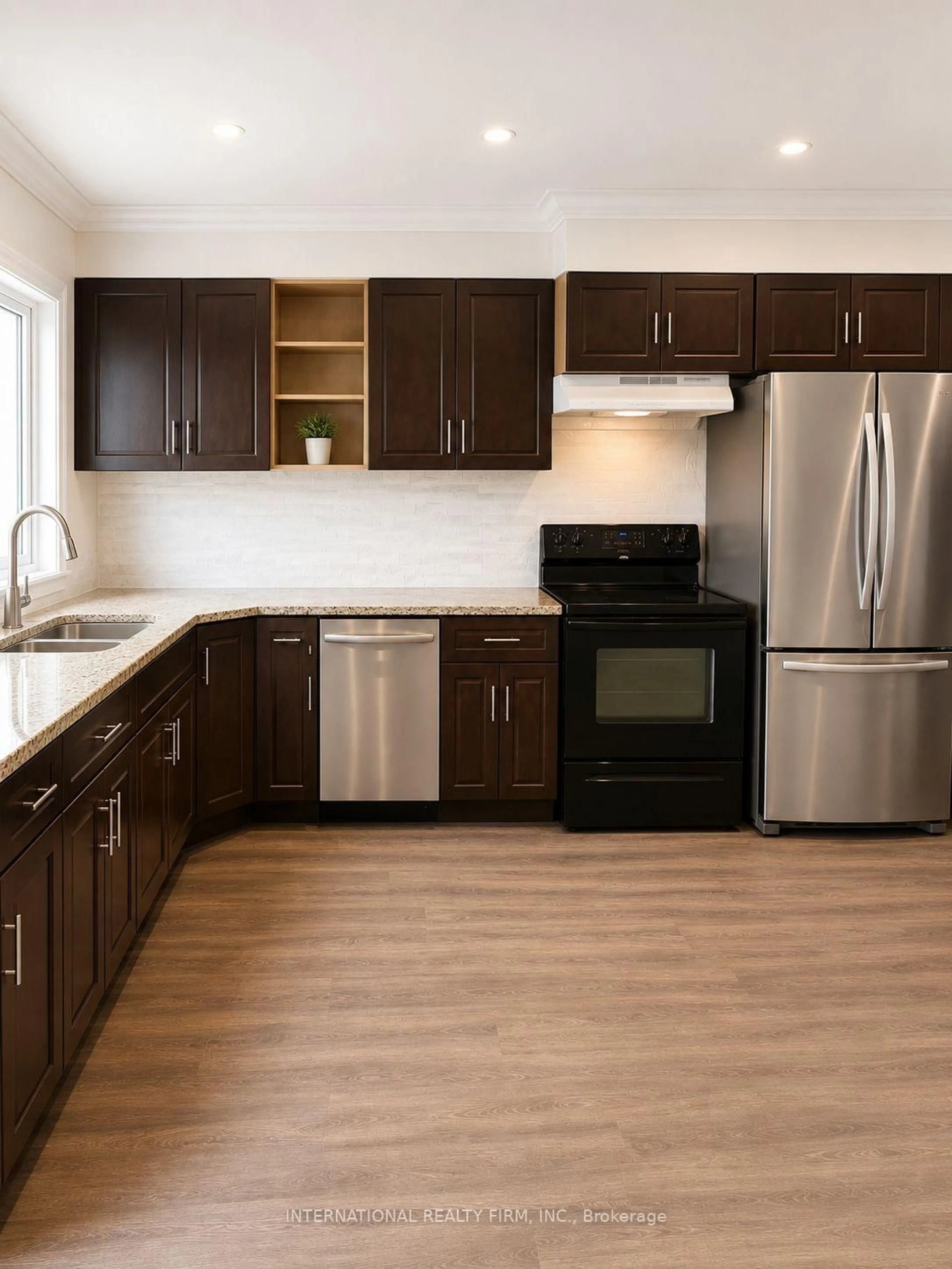 Standard kitchen, wood/laminate floor for 36 Ridge Rd, Toronto Ontario M3M 1C7