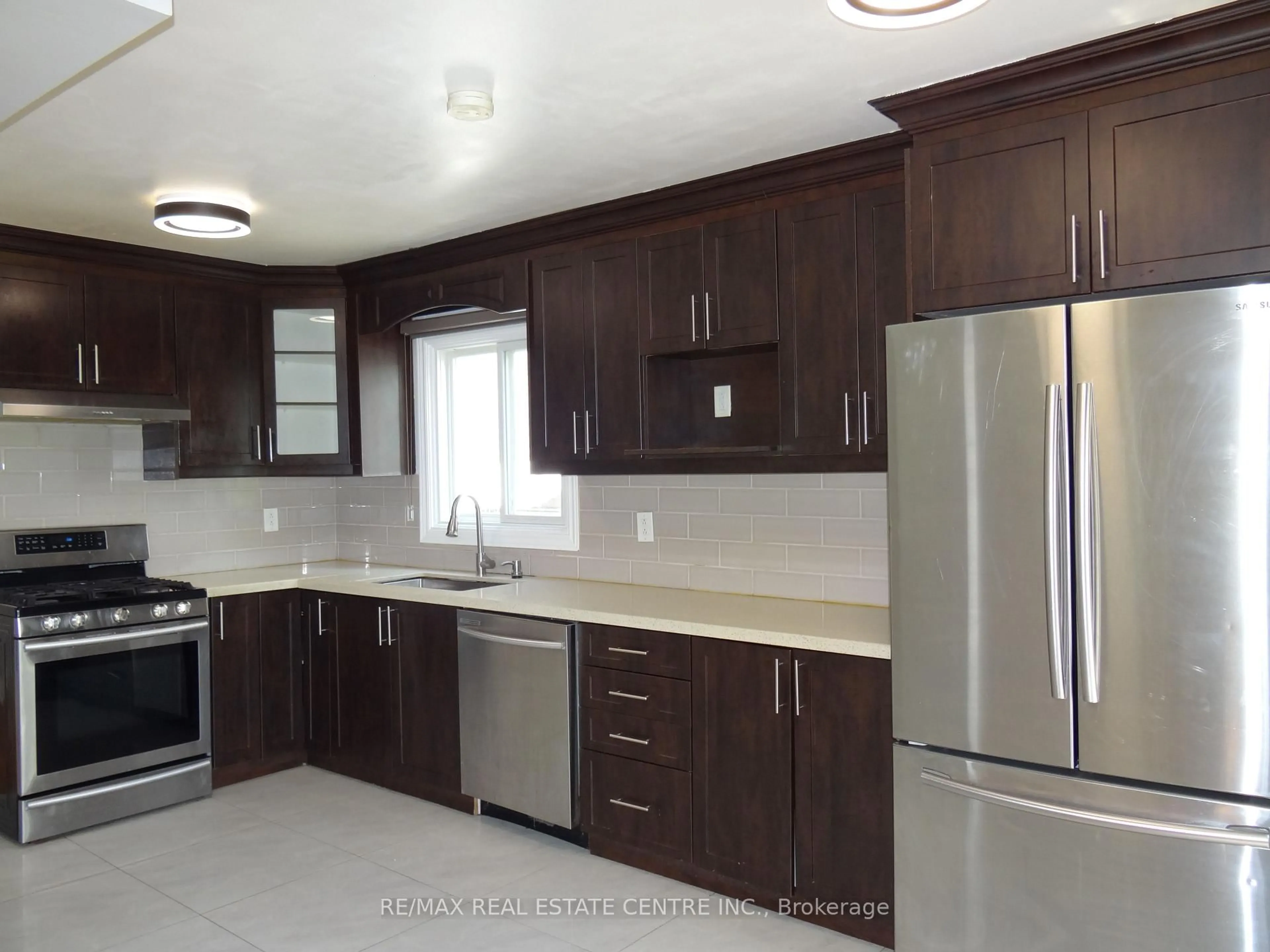 Unknown for 57 Meadowlark Dr, Brampton Ontario L6Y 4A3