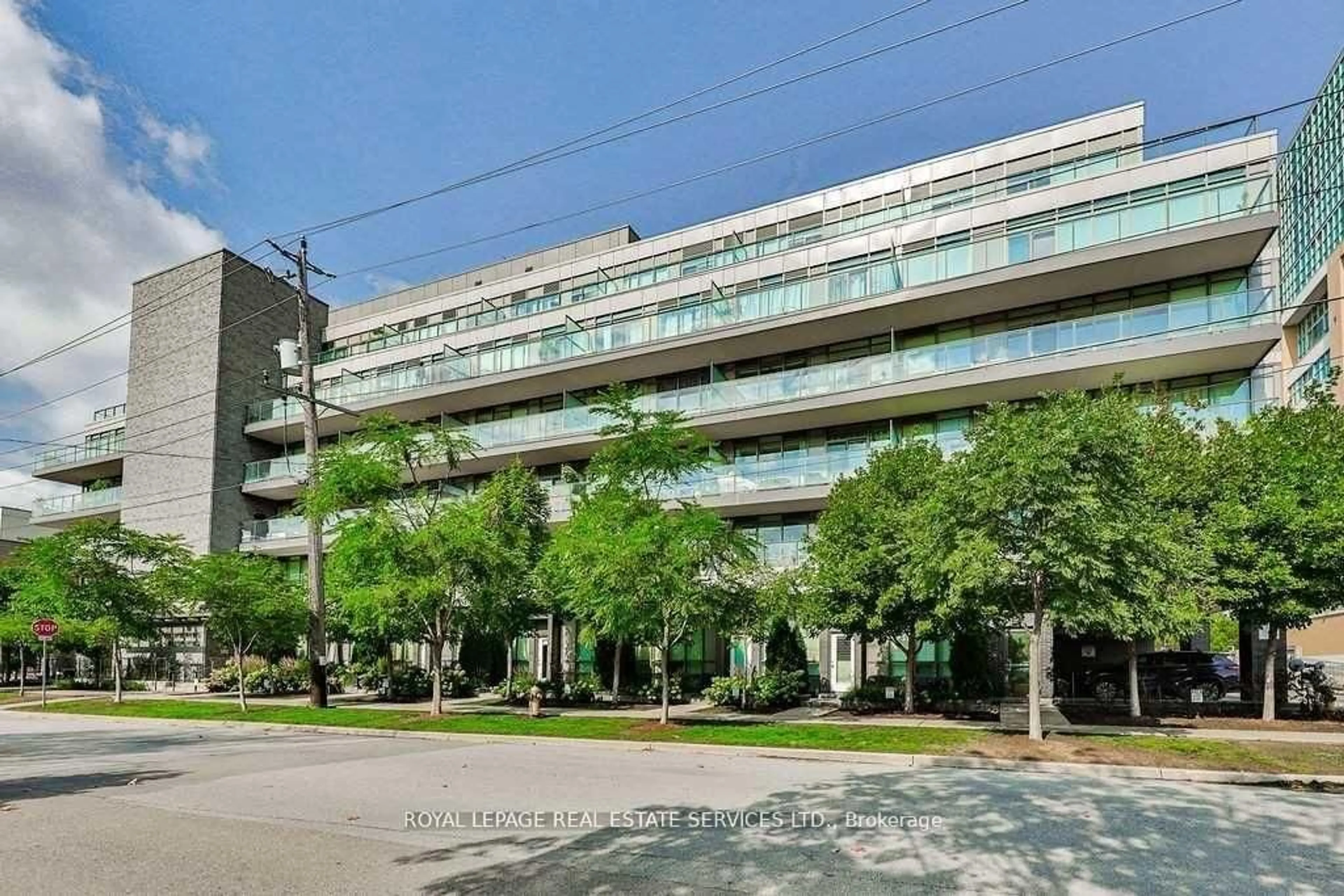 Patio, building for 8 Fieldway Rd #414, Toronto Ontario M8Z 3L1