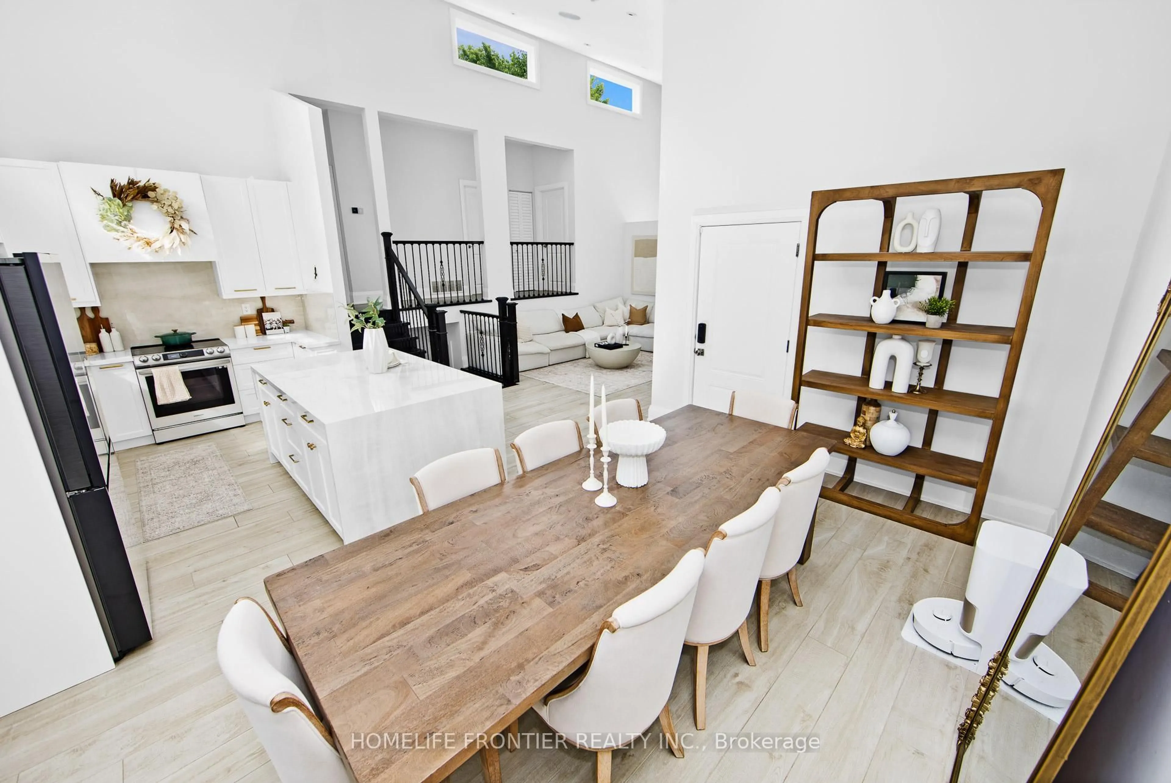 Open concept kitchen, unknown for 2138 Truscott Dr, Mississauga Ontario L5J 2A6