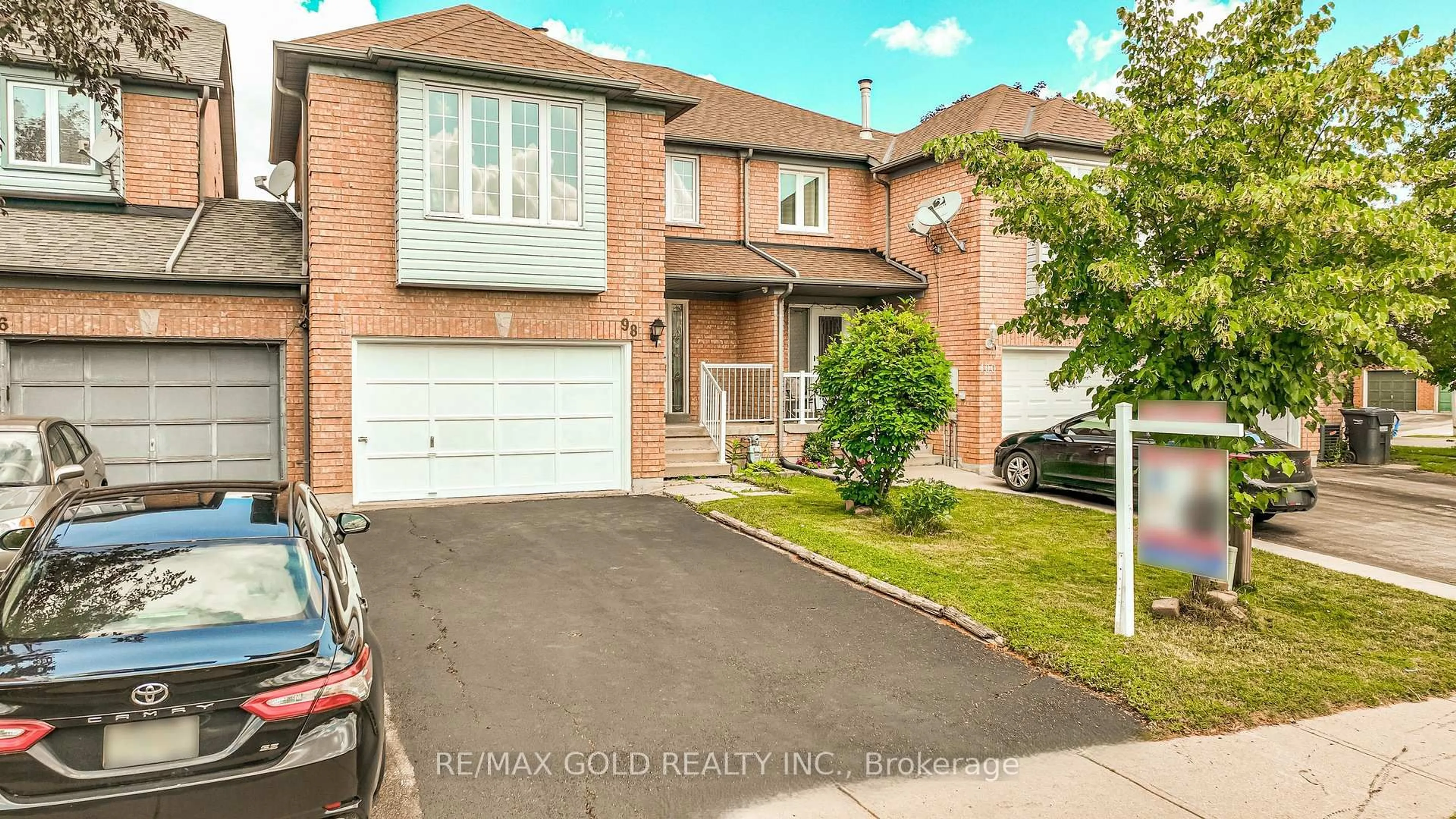 Home with brick exterior material, street for 98 Sahara Tr, Brampton Ontario L6R 1P4