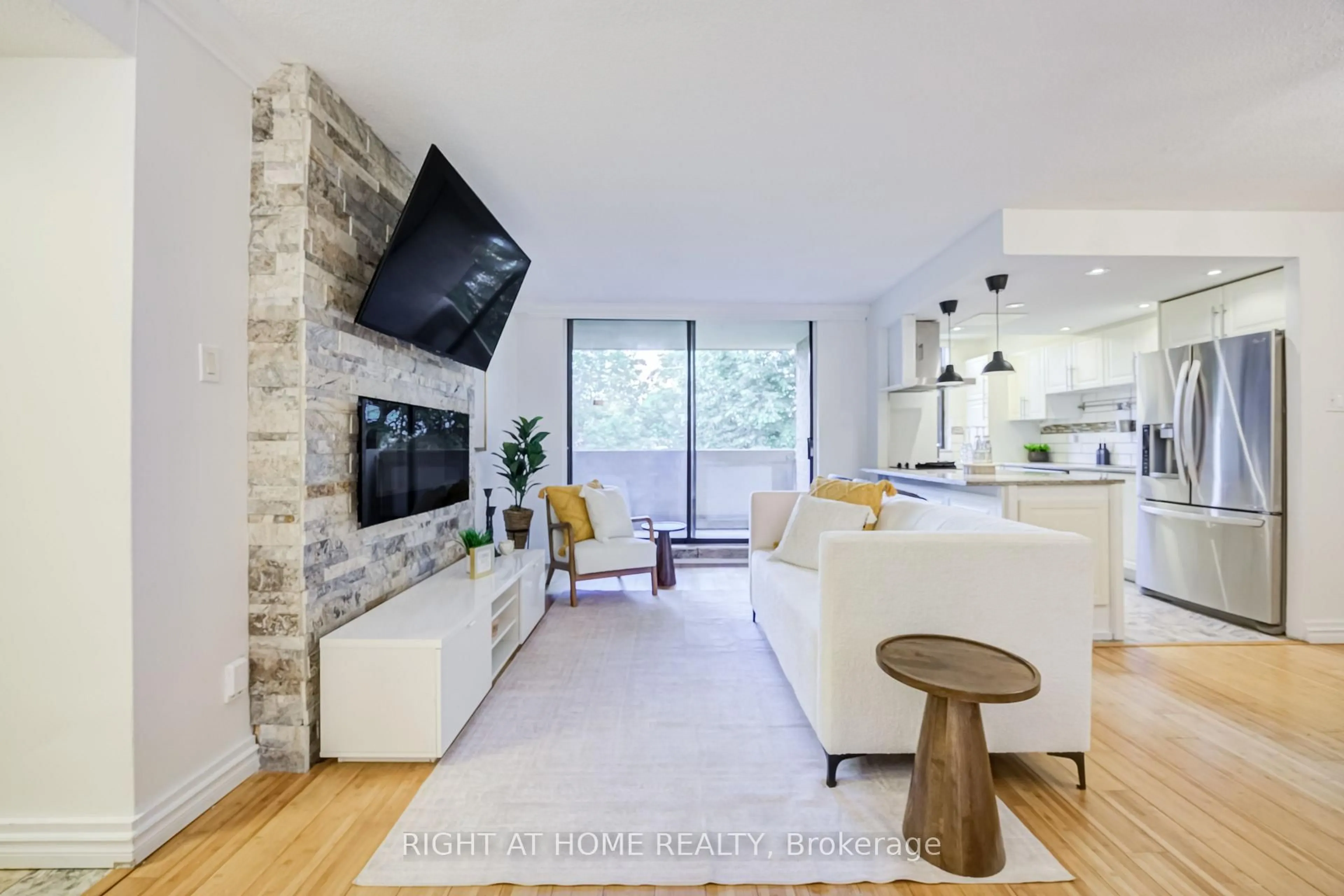 Living room with furniture, unknown for 2645 Jane St #426, Toronto Ontario M3L 2J3