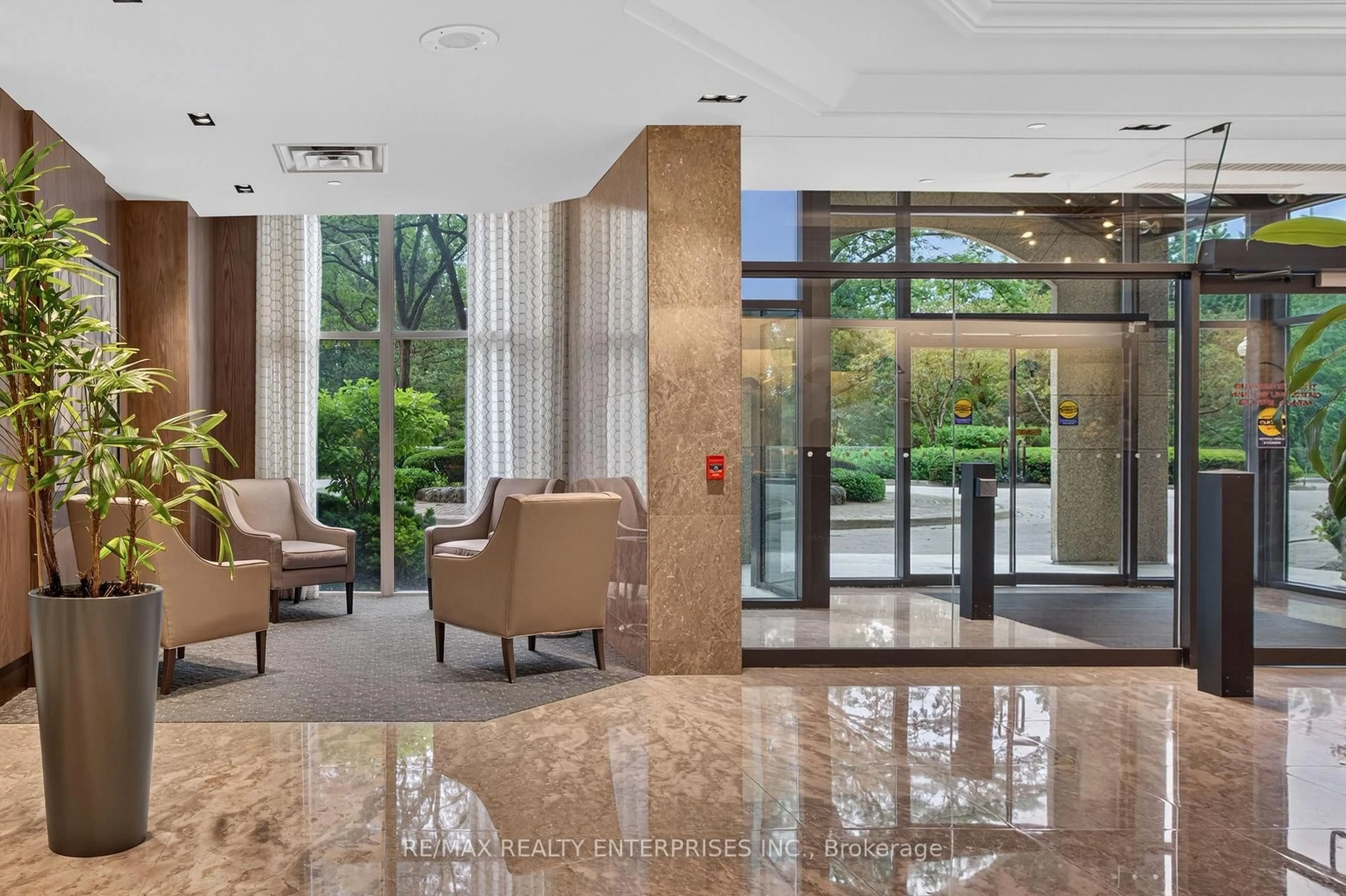 Lobby for 1800 The Collegeway #208, Mississauga Ontario L5L 5S4
