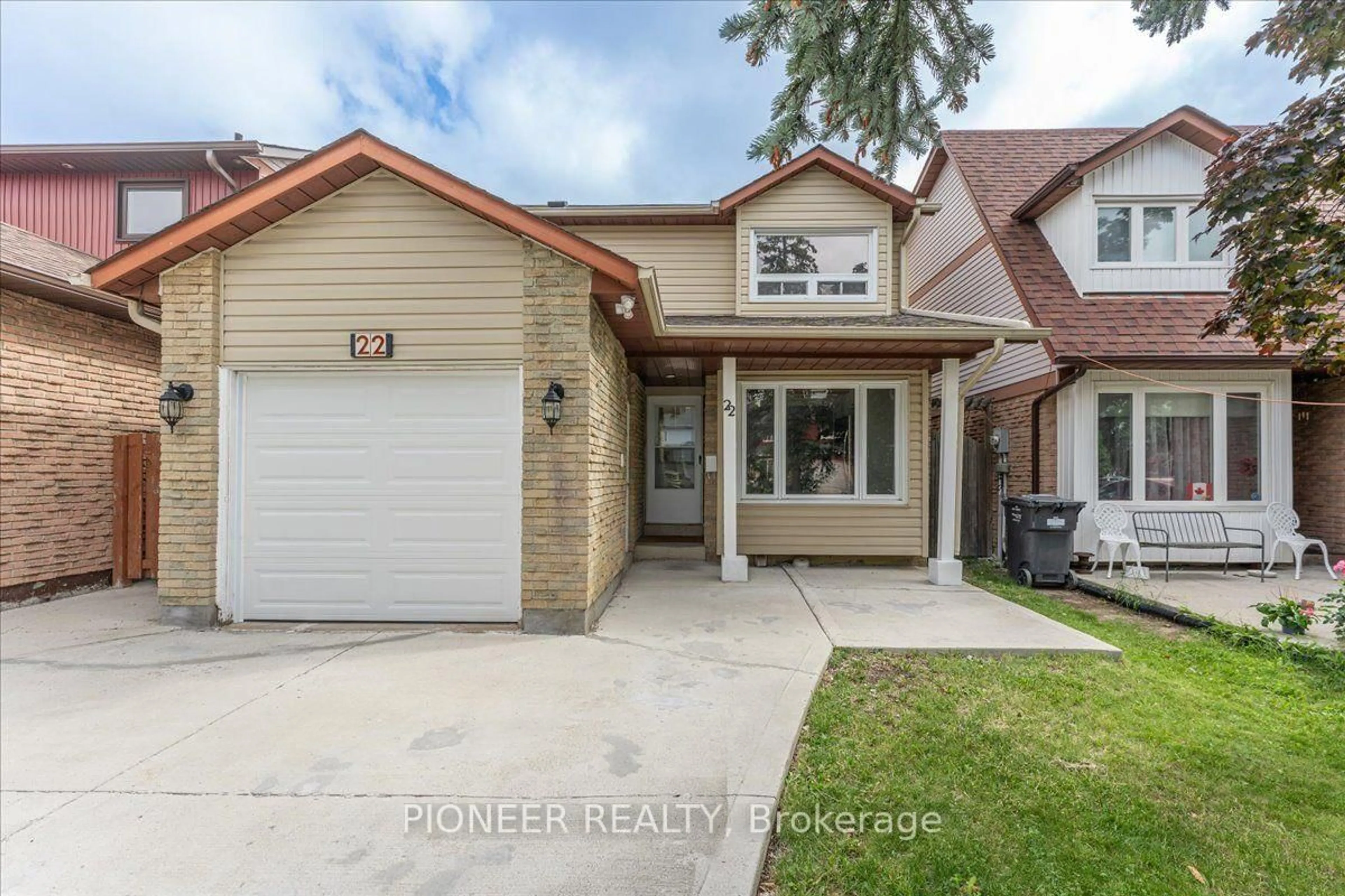 Unknown for 22 Wolverton Cres, Brampton Ontario L6S 3L1