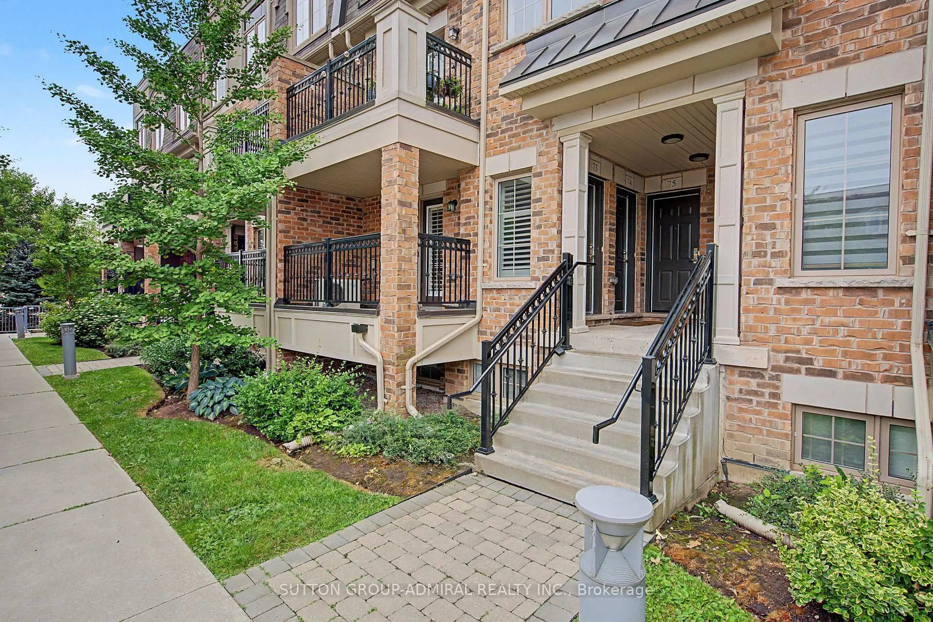 Home with brick exterior material, street for 2441 Greenwich Dr #73, Oakville Ontario L6M 0S3