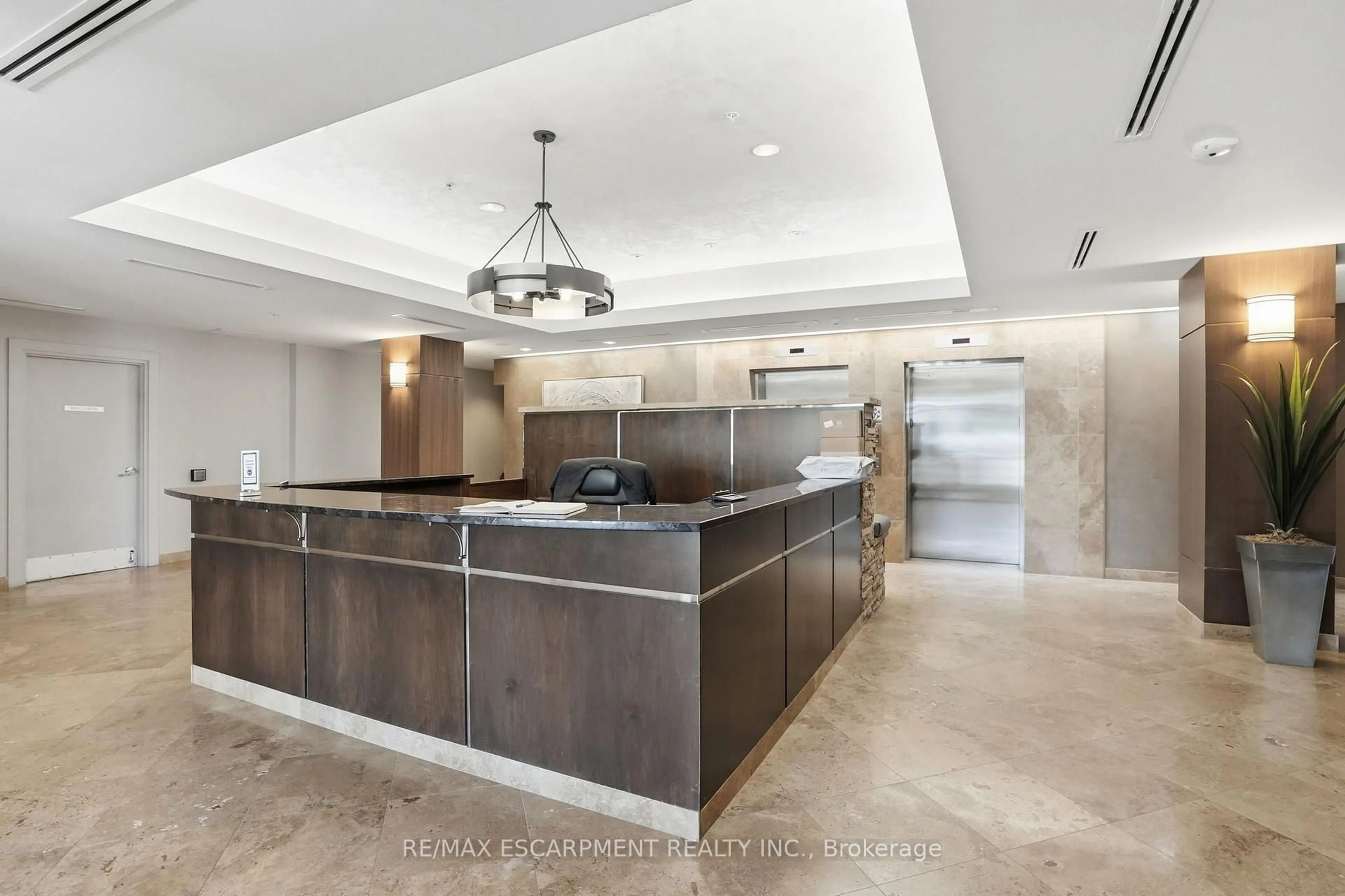 Unknown for 360 Pearl St #1302, Burlington Ontario L7R 1E1