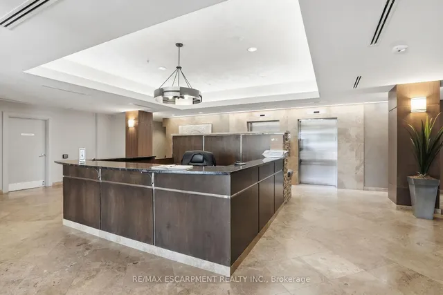 360 Pearl St #1302, Burlington 4