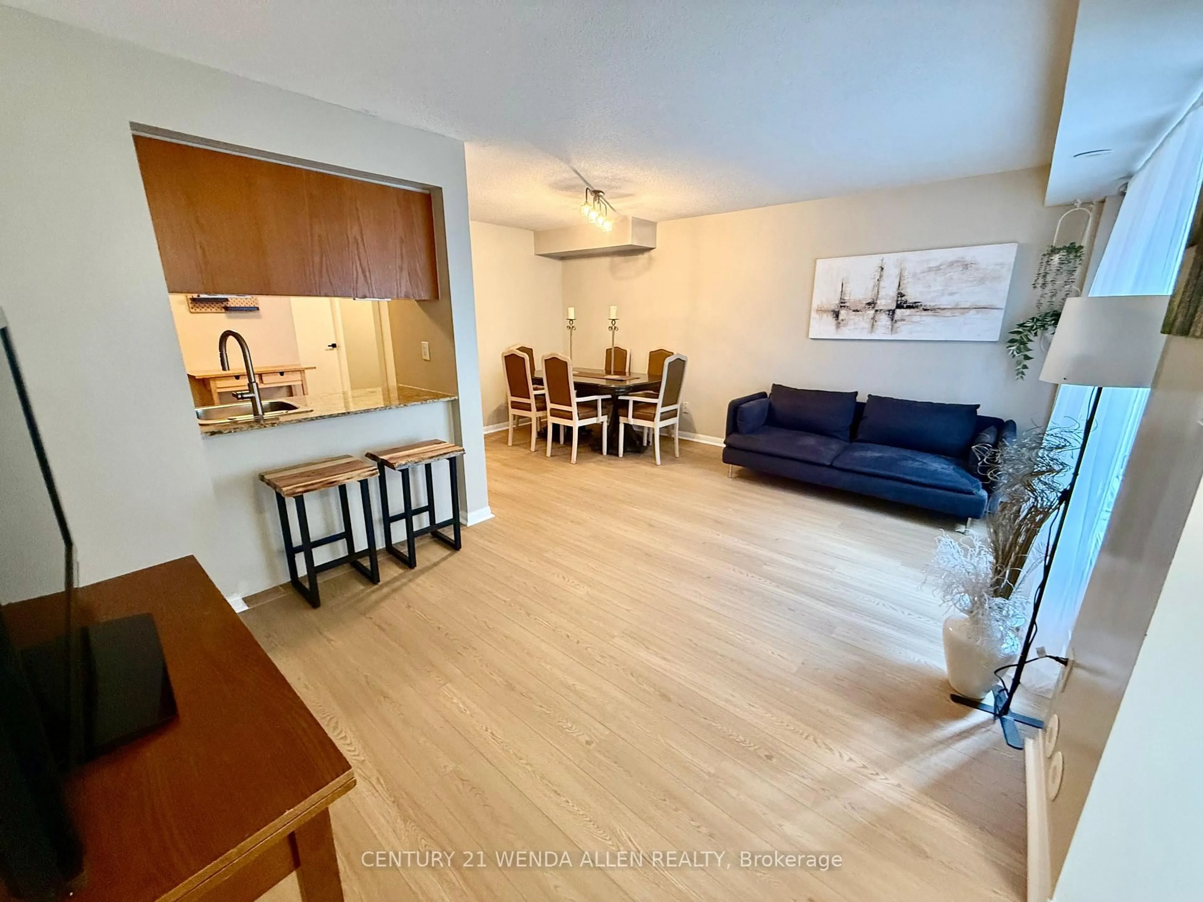 Unknown for 20 Laidlaw St #1117, Toronto Ontario M6K 1X2