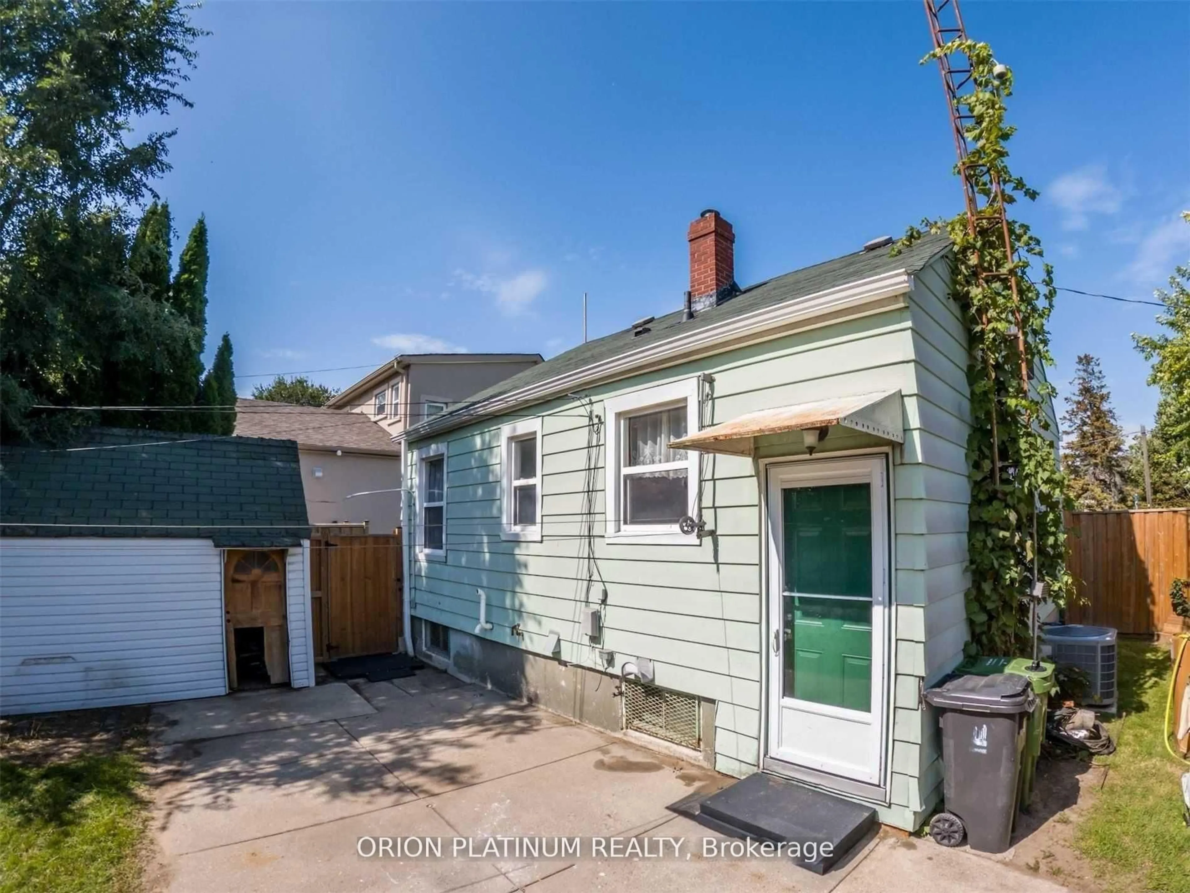A pic from outside/outdoor area/front of a property/back of a property/a pic from drone, street for 1 McCallum Crt, Toronto Ontario M8Y 1M6