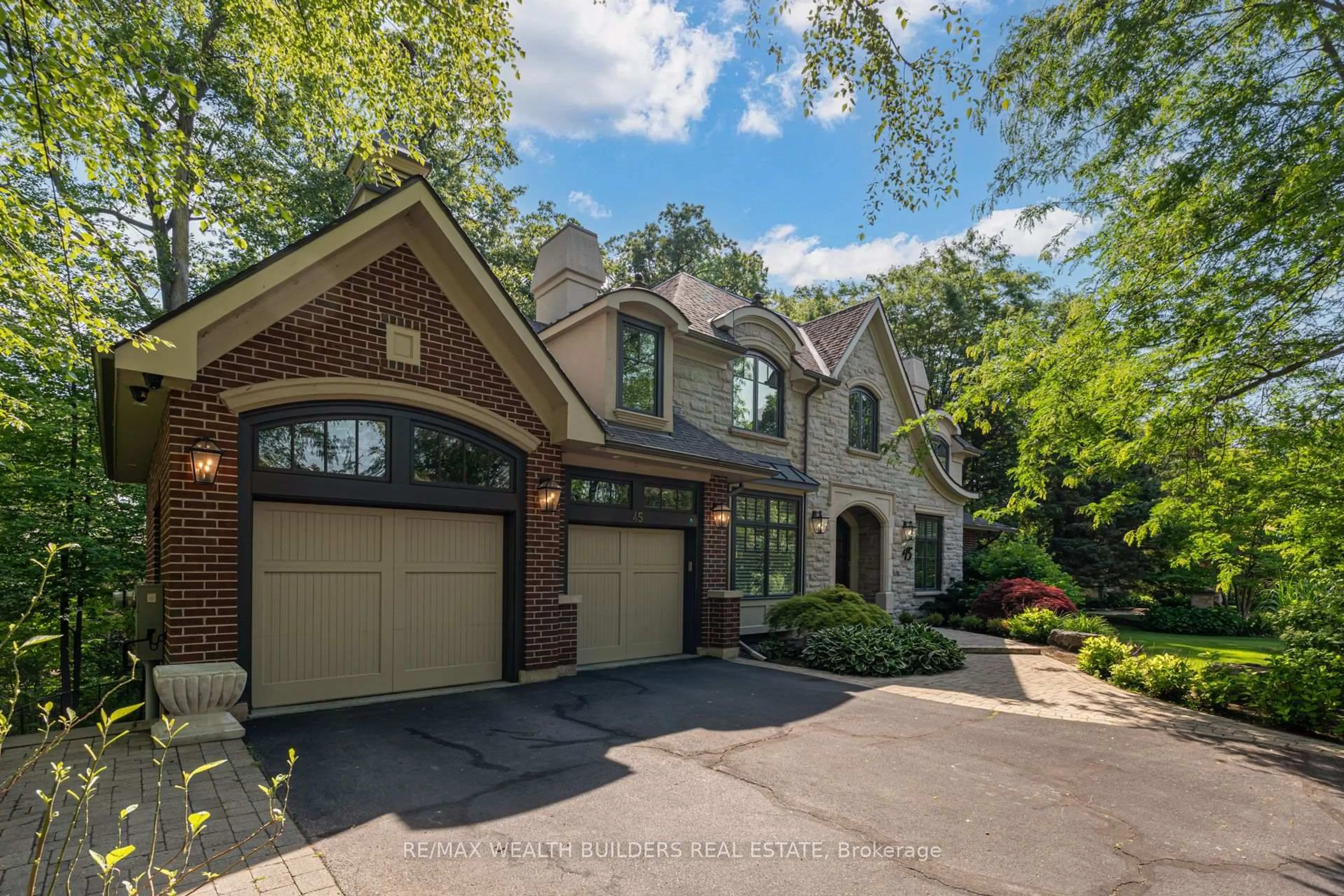 Home with brick exterior material, street for 45 Shorewood Pl, Oakville Ontario L6K 3Y3