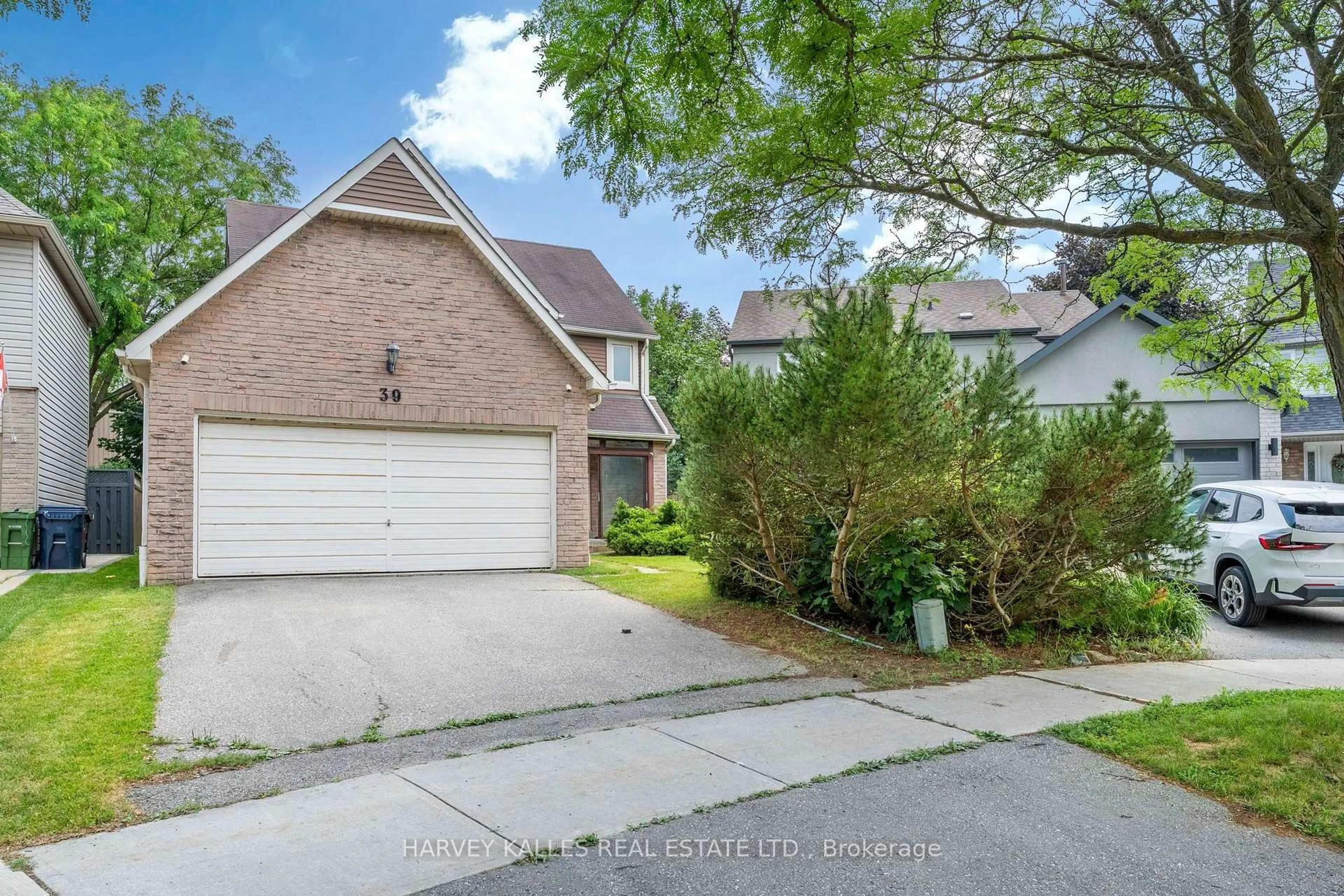 Unknown for 39 Newington Cres, Toronto Ontario M9C 5B7