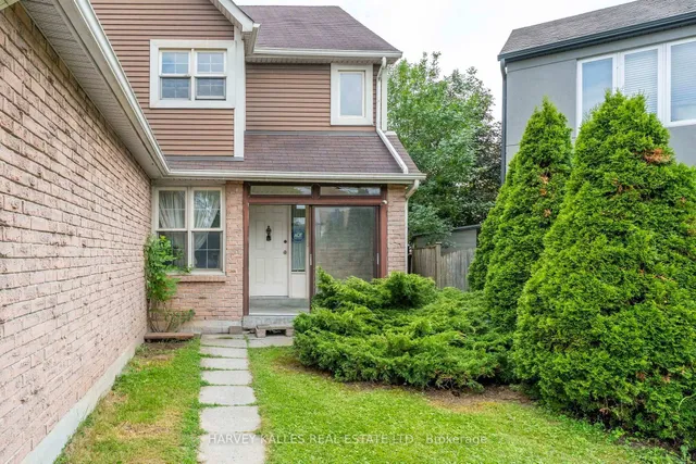 39 Newington Cres, Toronto 4
