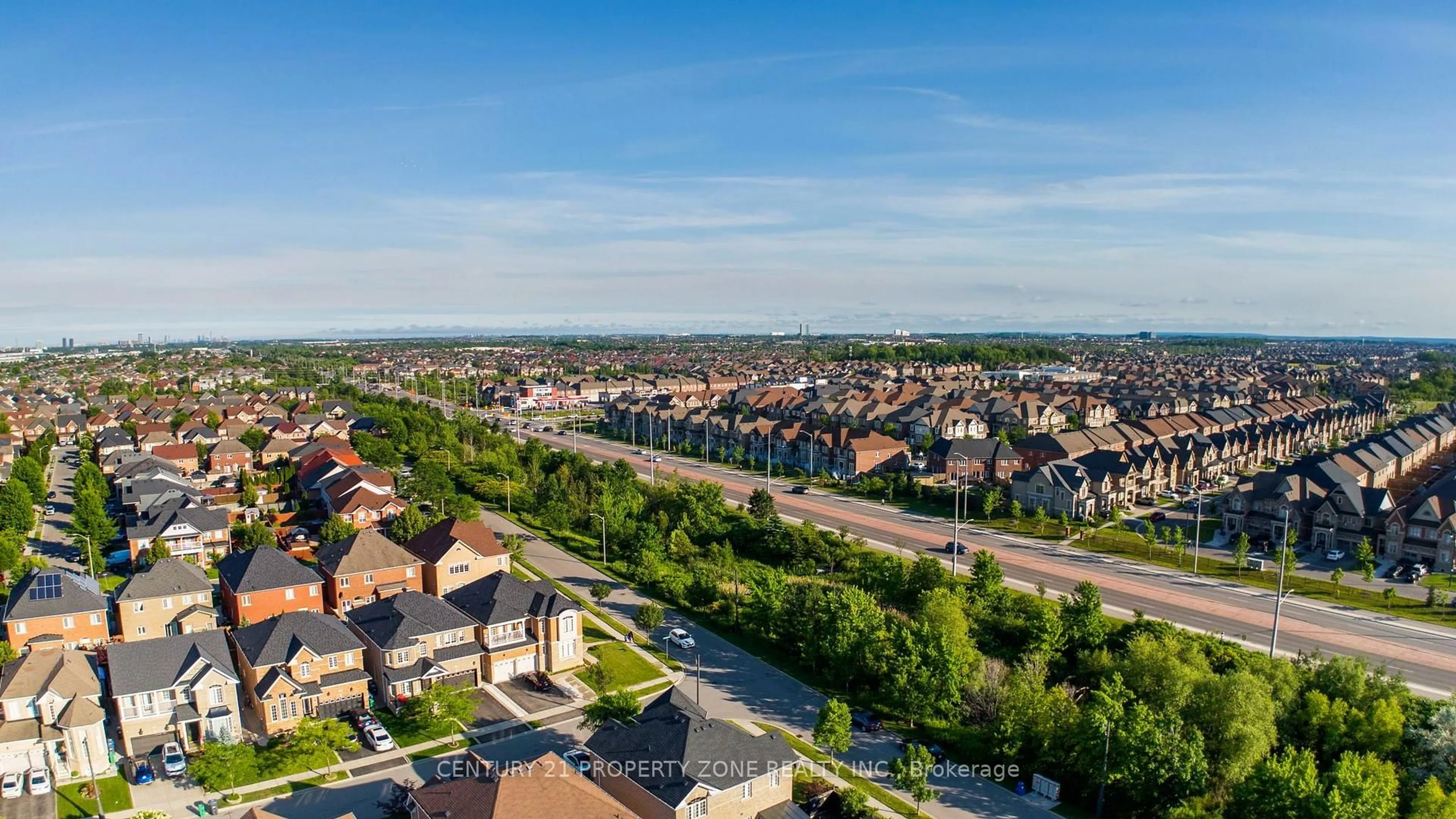 A pic from outside/outdoor area/front of a property/back of a property/a pic from drone, city buildings view from balcony for 38 Callalily Rd, Brampton Ontario L7A 0M2