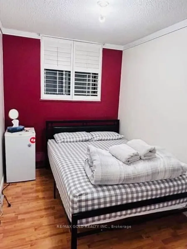 50 Lotherton Ptwy #815, Toronto 4