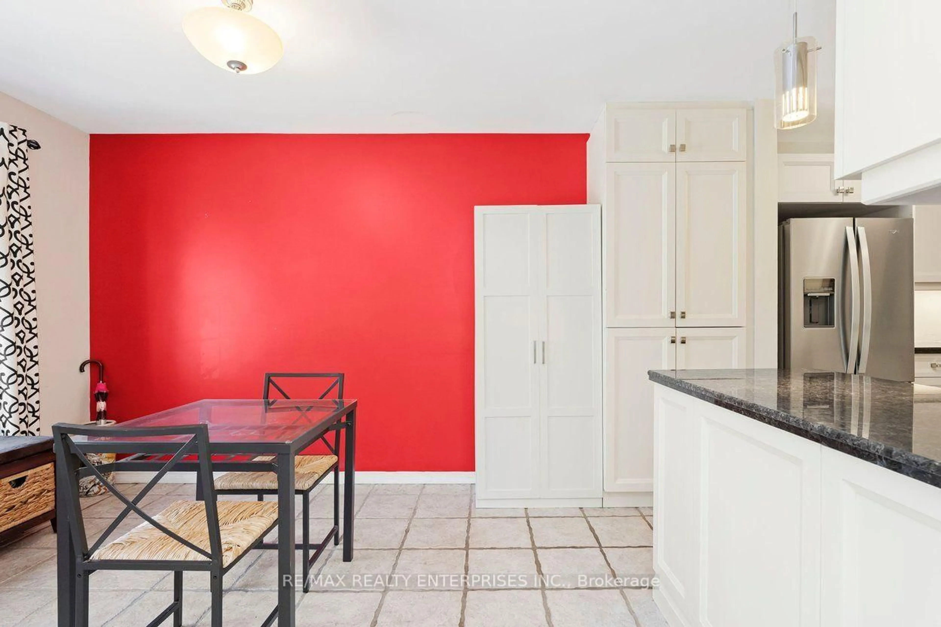 Standard kitchen, ceramic/tile floor for 2055 Walkers Line #117, Burlington Ontario L7M 4B5