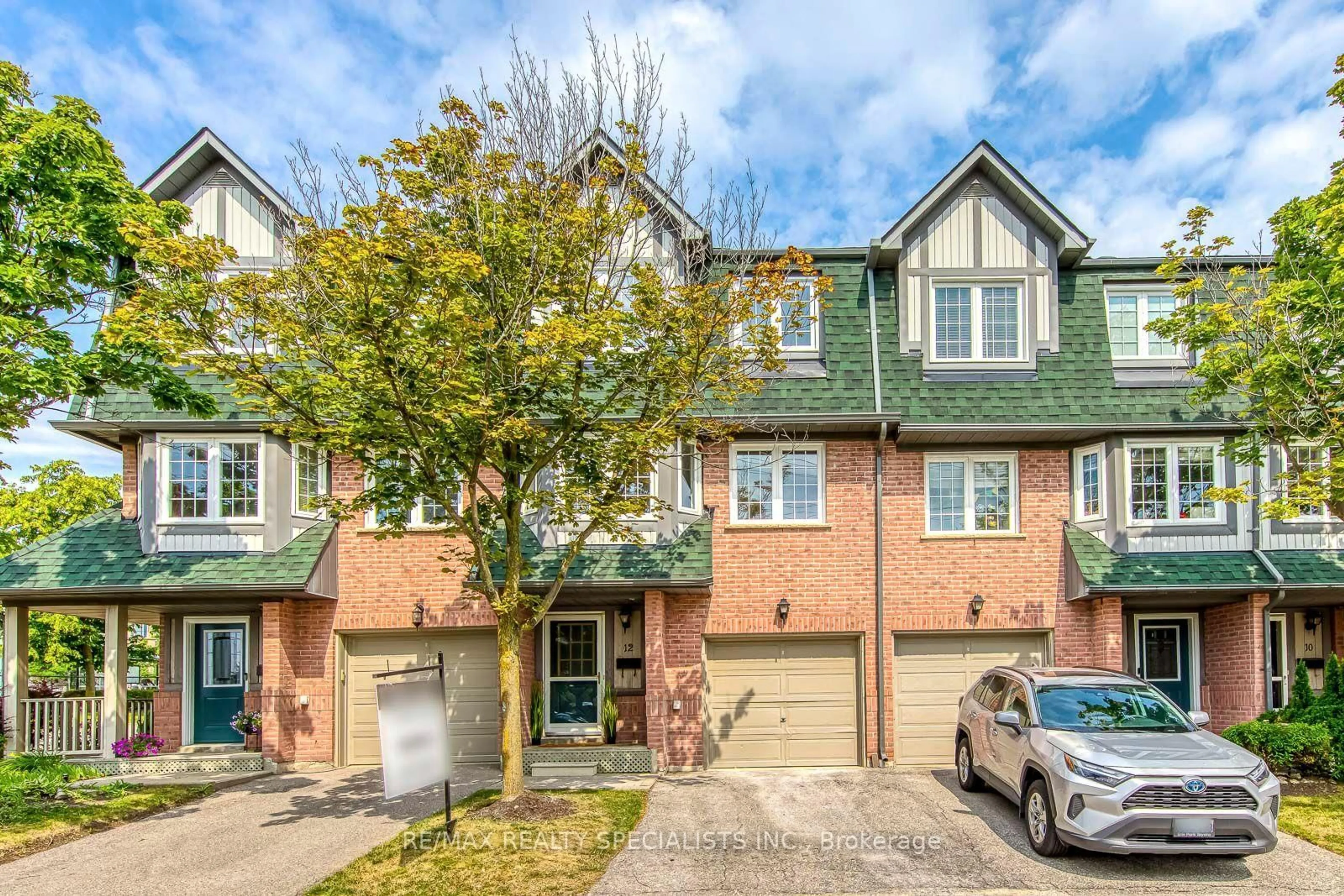 Unknown for 2955 Thomas St #12, Mississauga Ontario L5M 6A9