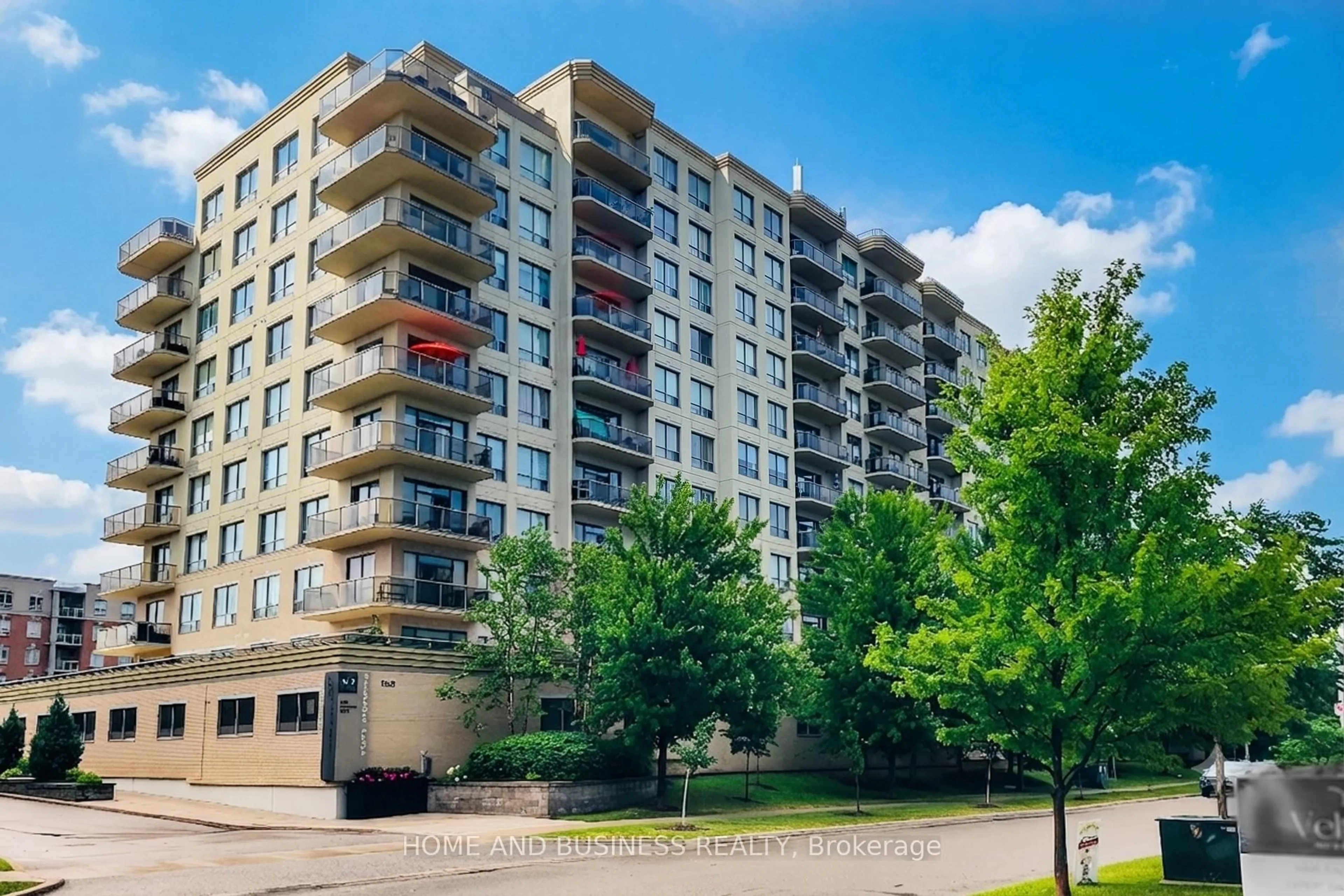 A pic from outside/outdoor area/front of a property/back of a property/a pic from drone, building for 1998 Ironstone Dr #804, Burlington Ontario L7L 7P7