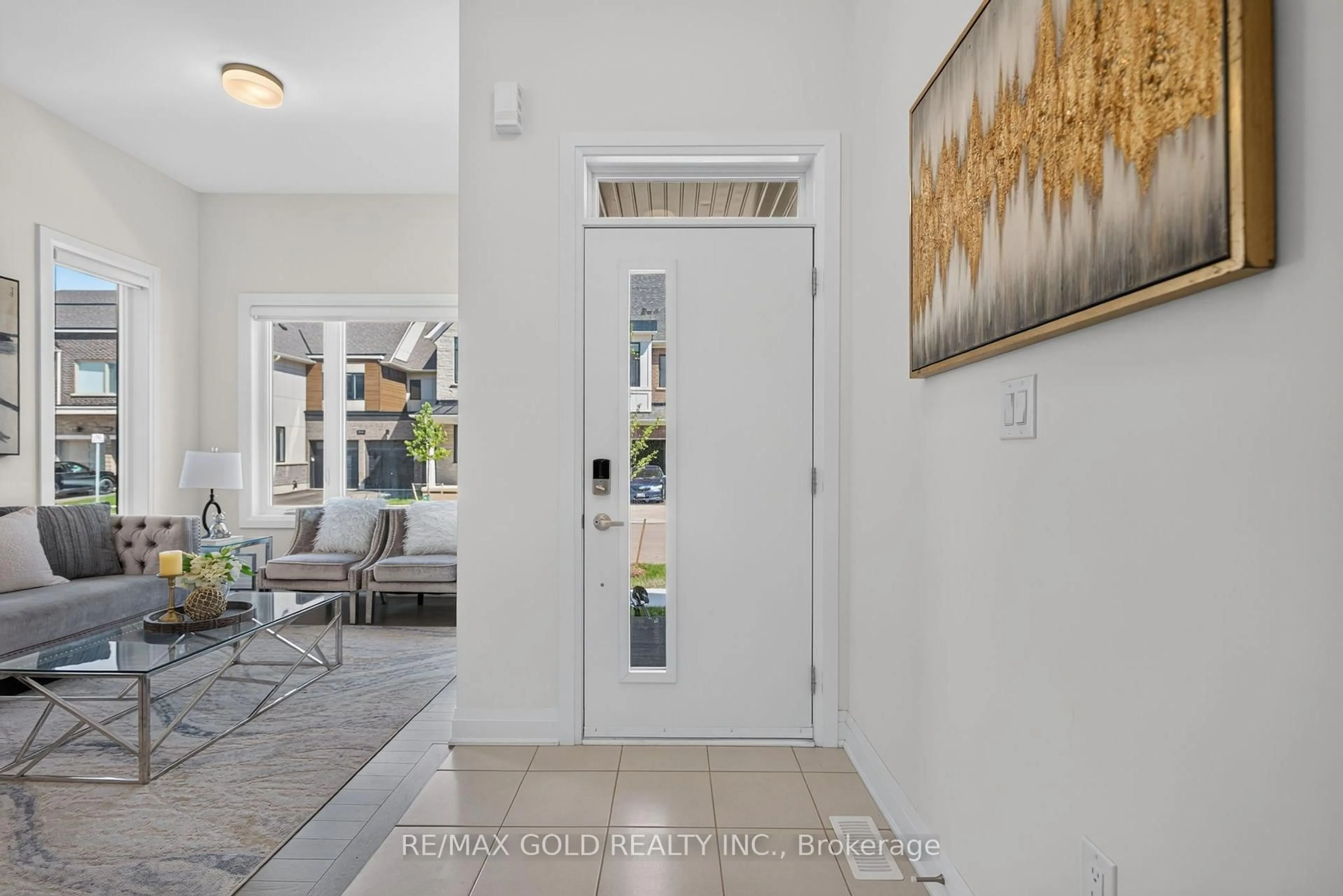 Indoor entryway for 3288 Mariner Pass, Oakville Ontario L6M 4K1