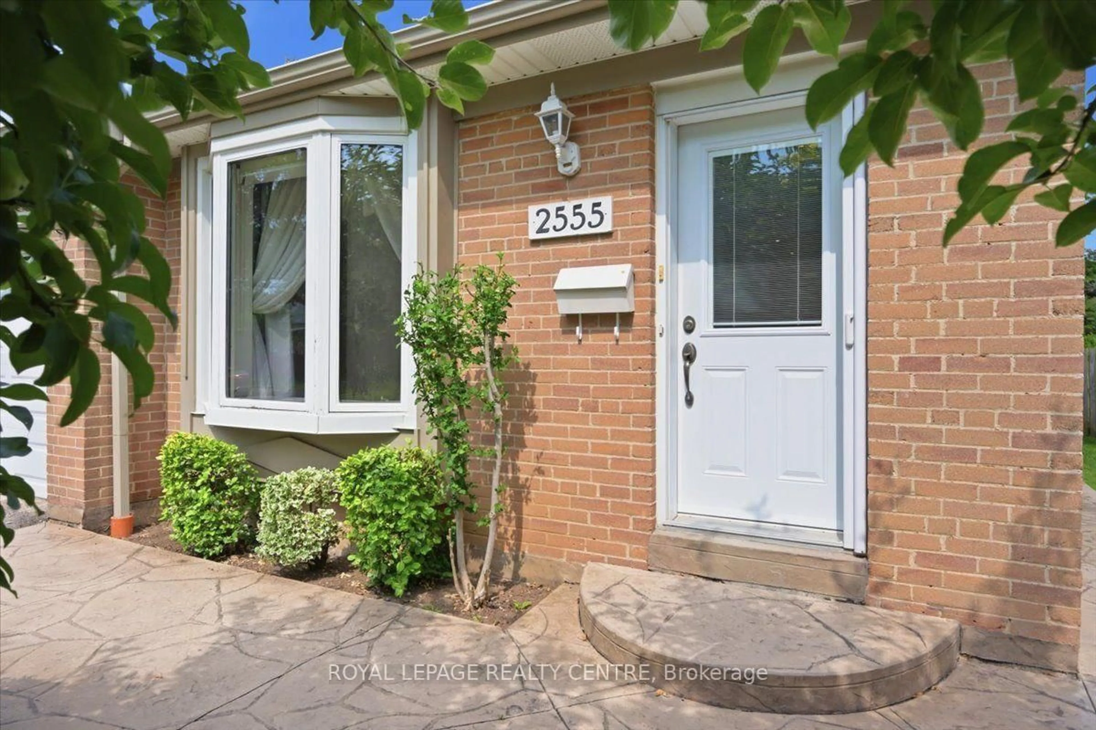 Unknown for 2555 Windjammer Rd, Mississauga Ontario L5L 1H7