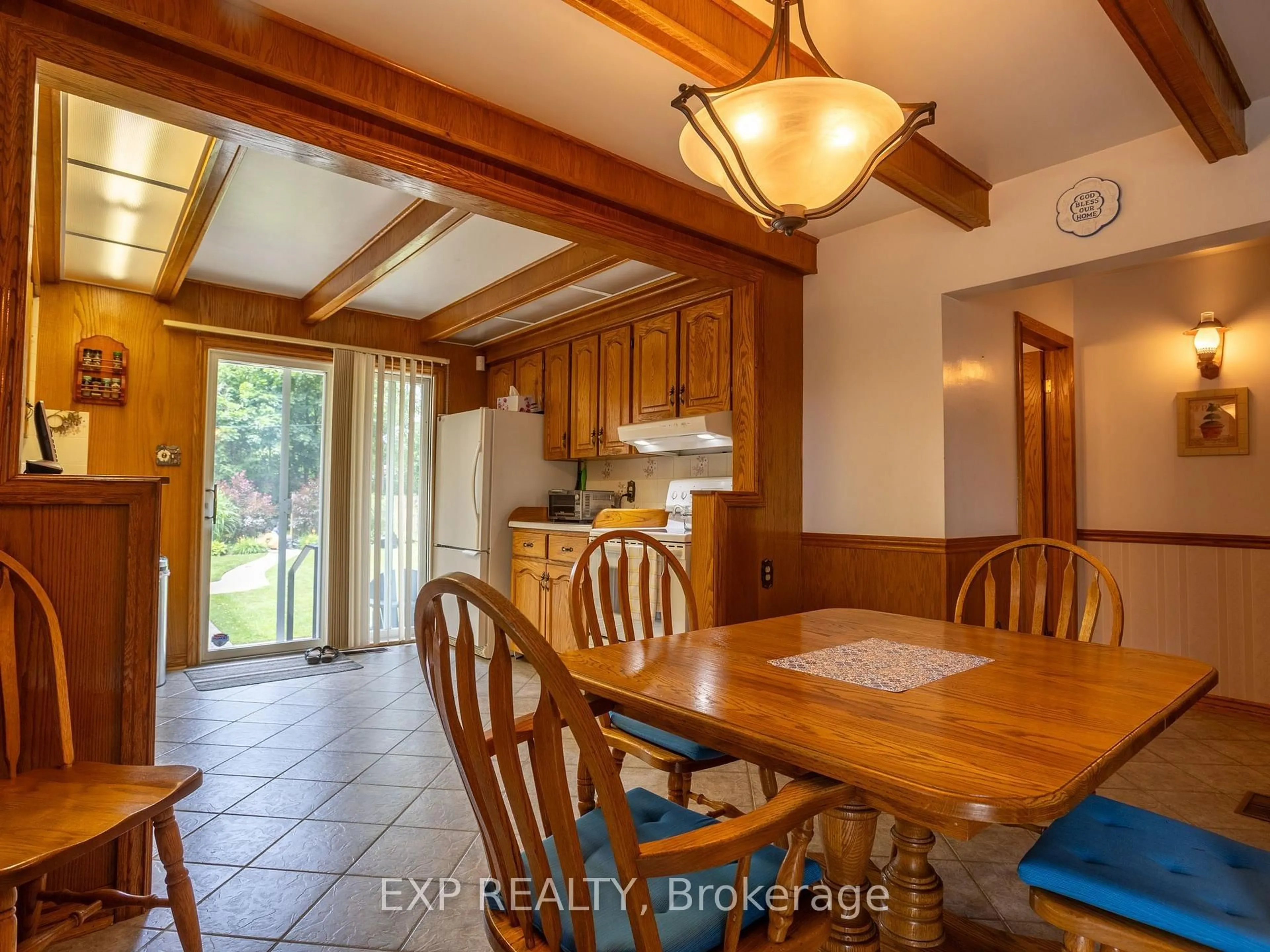 Dining room, unknown for 327 Angelene St, Mississauga Ontario L5G 1X5