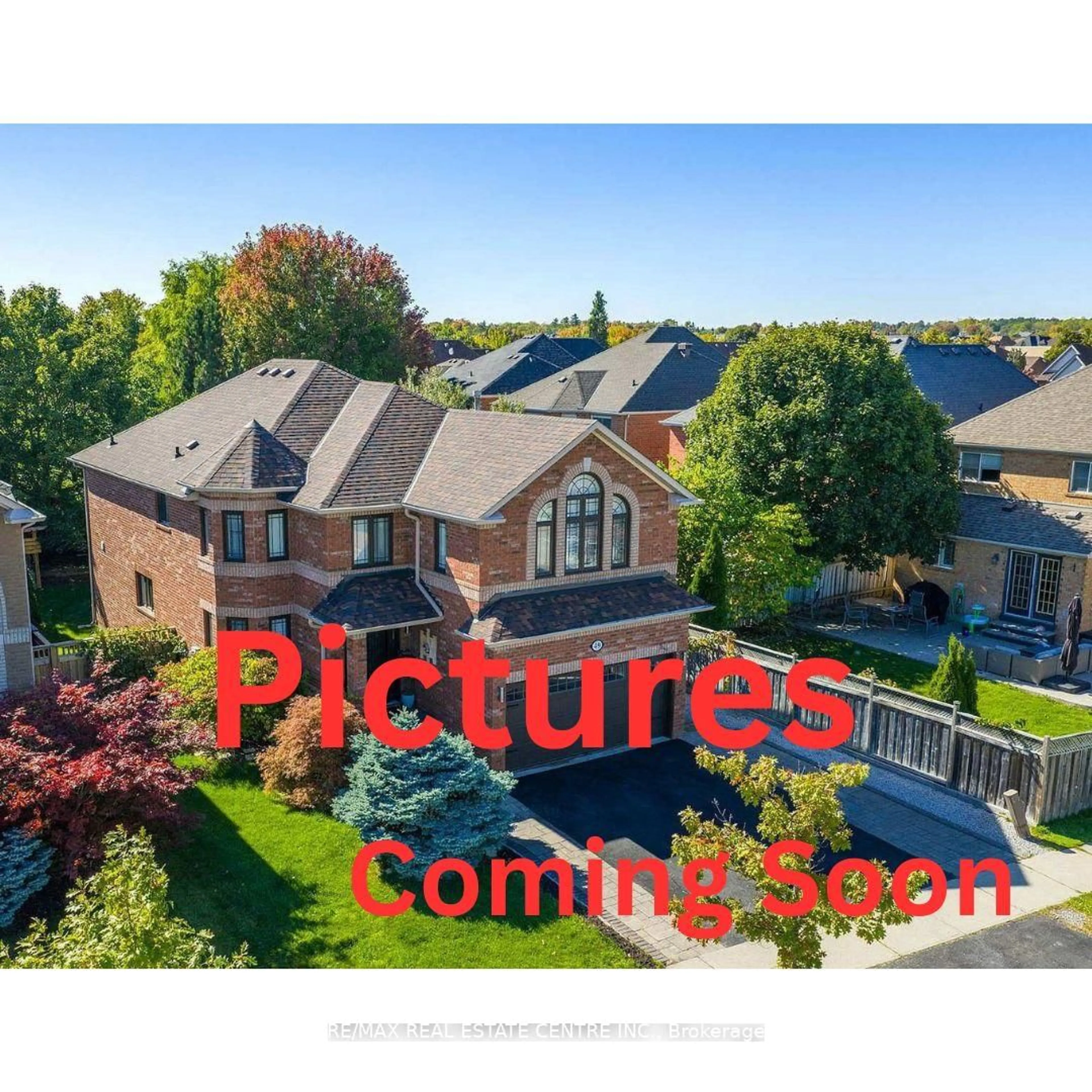 A pic from outside/outdoor area/front of a property/back of a property/a pic from drone, unknown for 49 Miller Dr, Halton Hills Ontario L7G 5P7