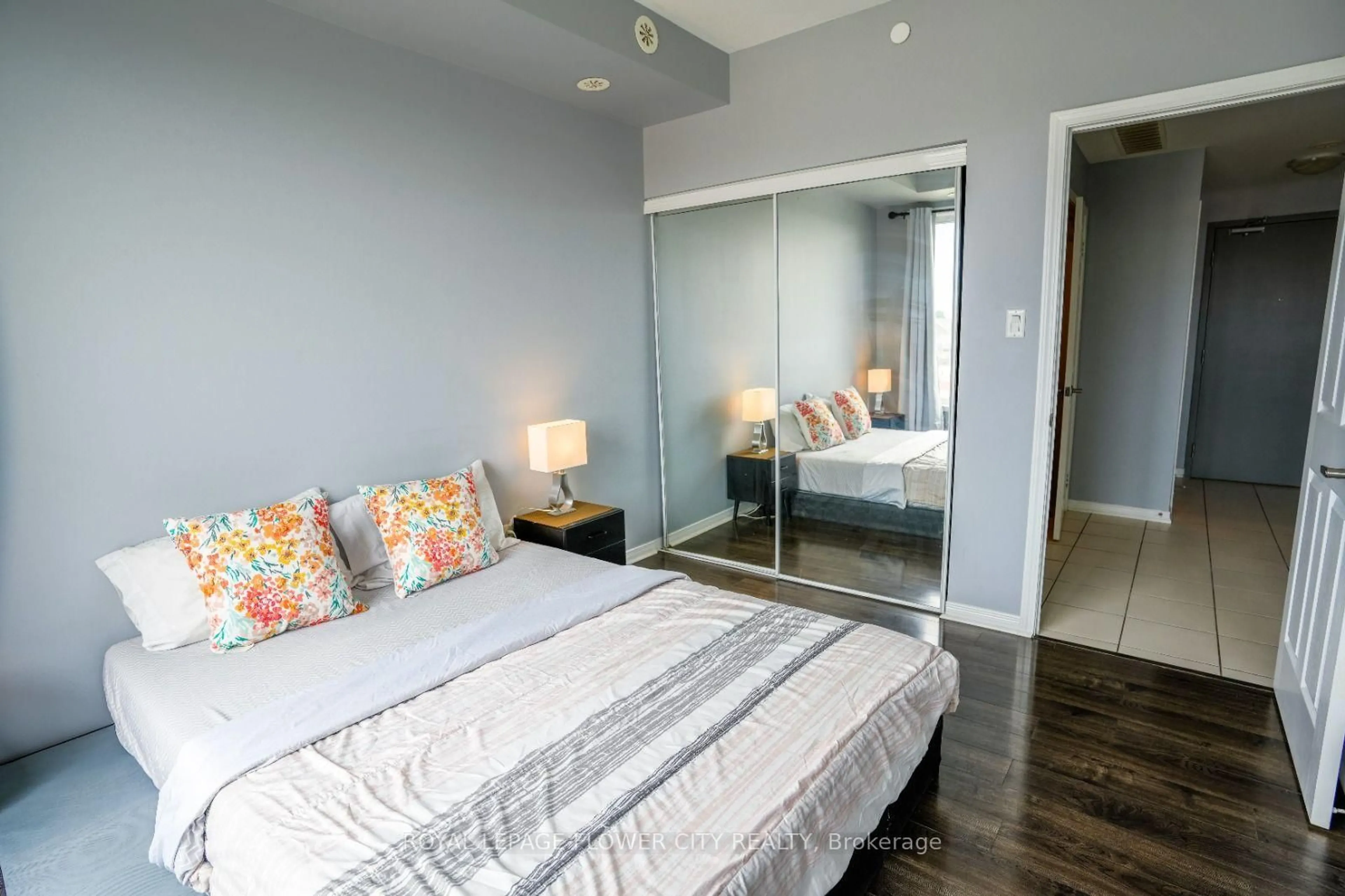 Bedroom with bed, unknown for 54 Sky Harbour Dr #306, Brampton Ontario L6Y 6B9