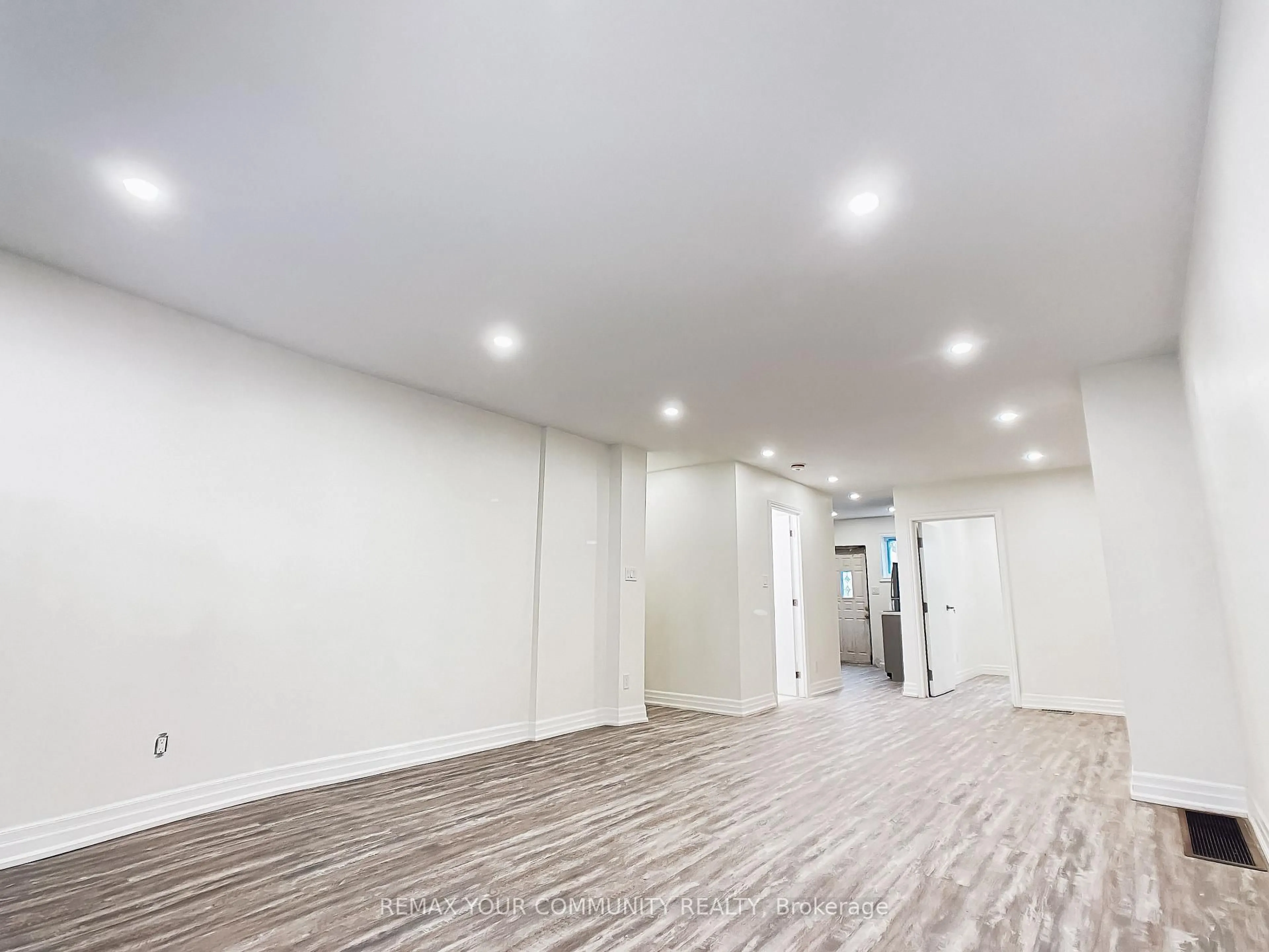 A pic of a room for 1623 Keele St, Toronto Ontario M6M 3V8