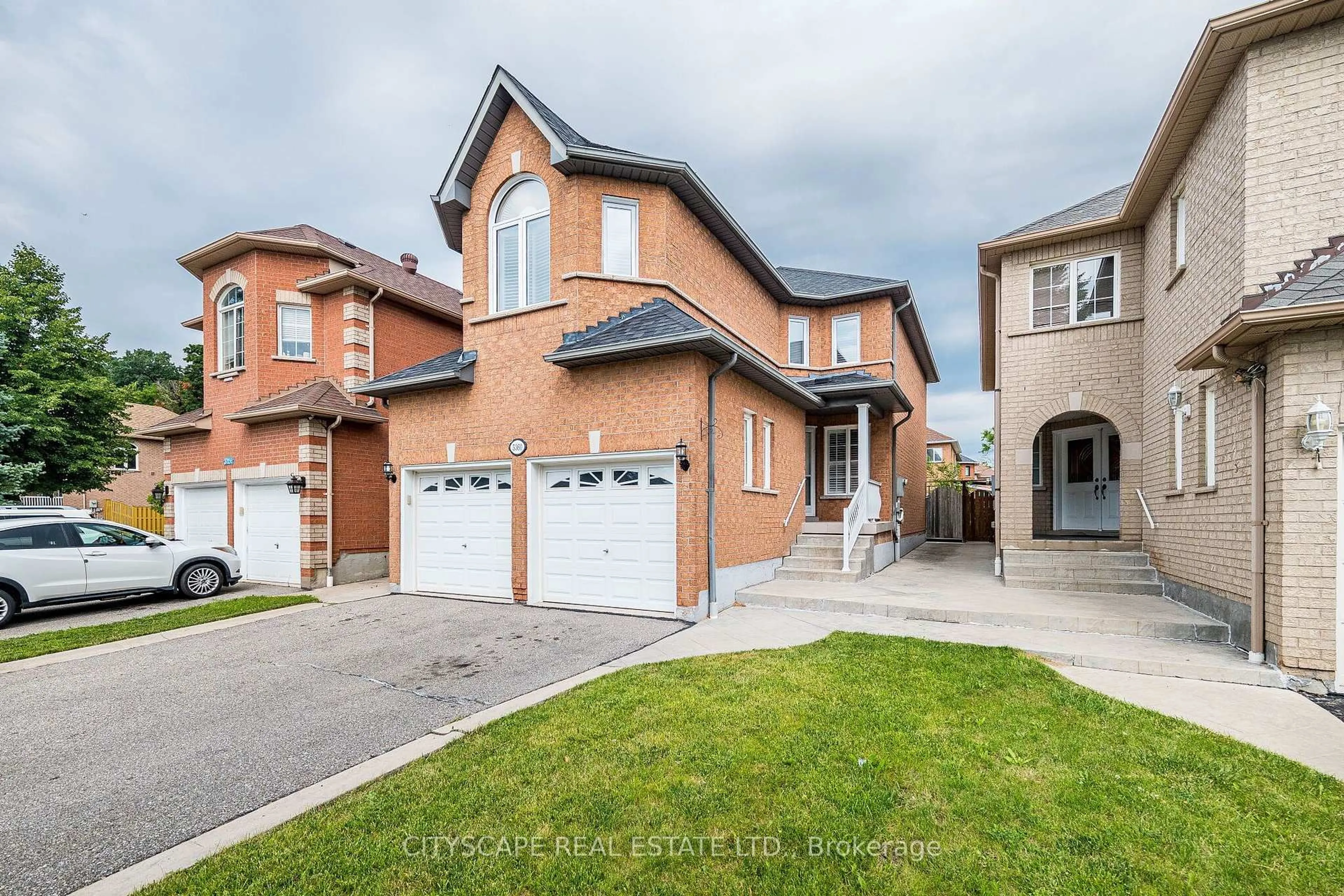Home with brick exterior material, street for 5360 Wilderness Tr, Mississauga Ontario L4Z 4B2