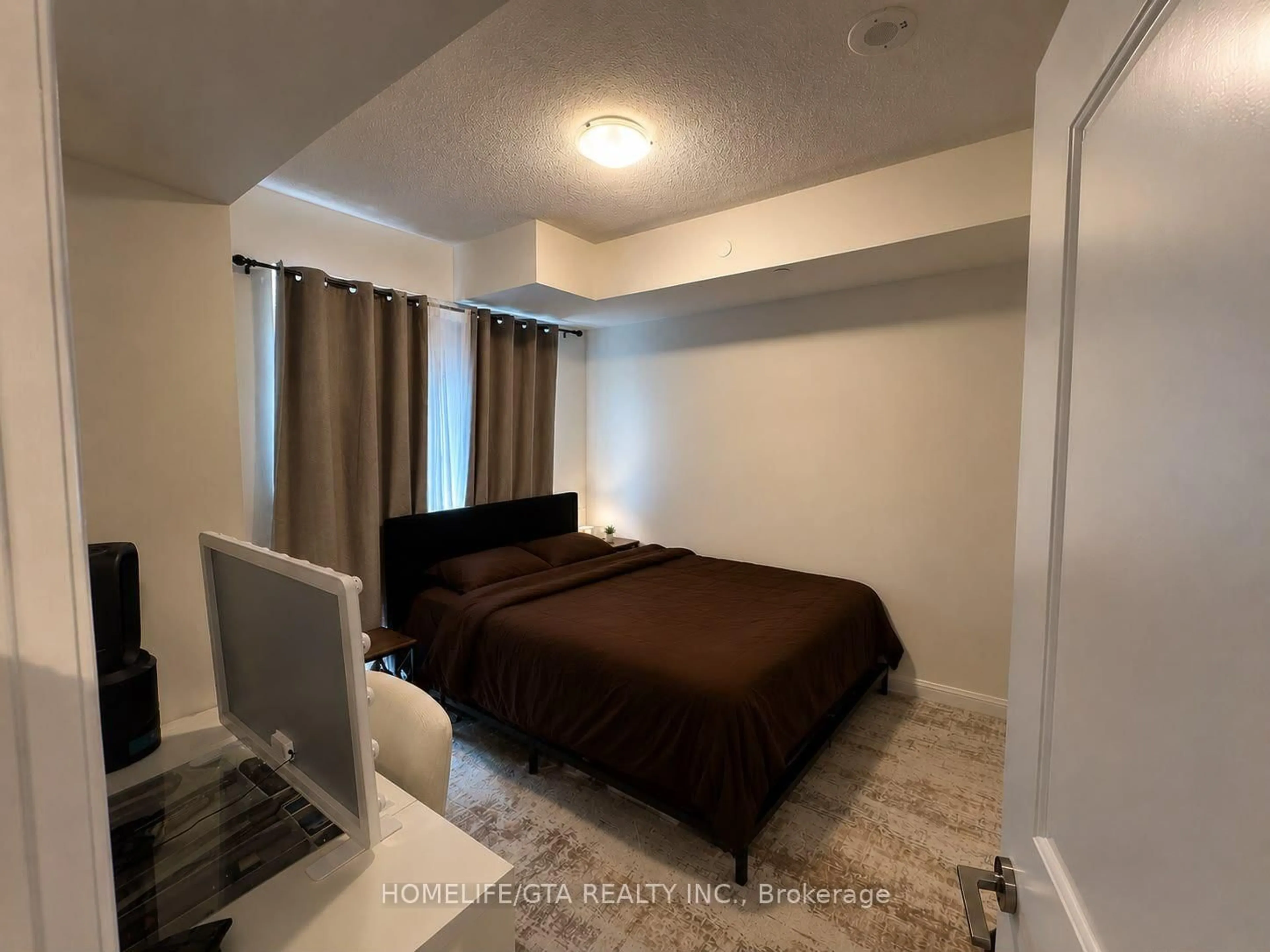 A pic of a room for 35 Watergarden Dr #1616, Mississauga Ontario M1S 0C2