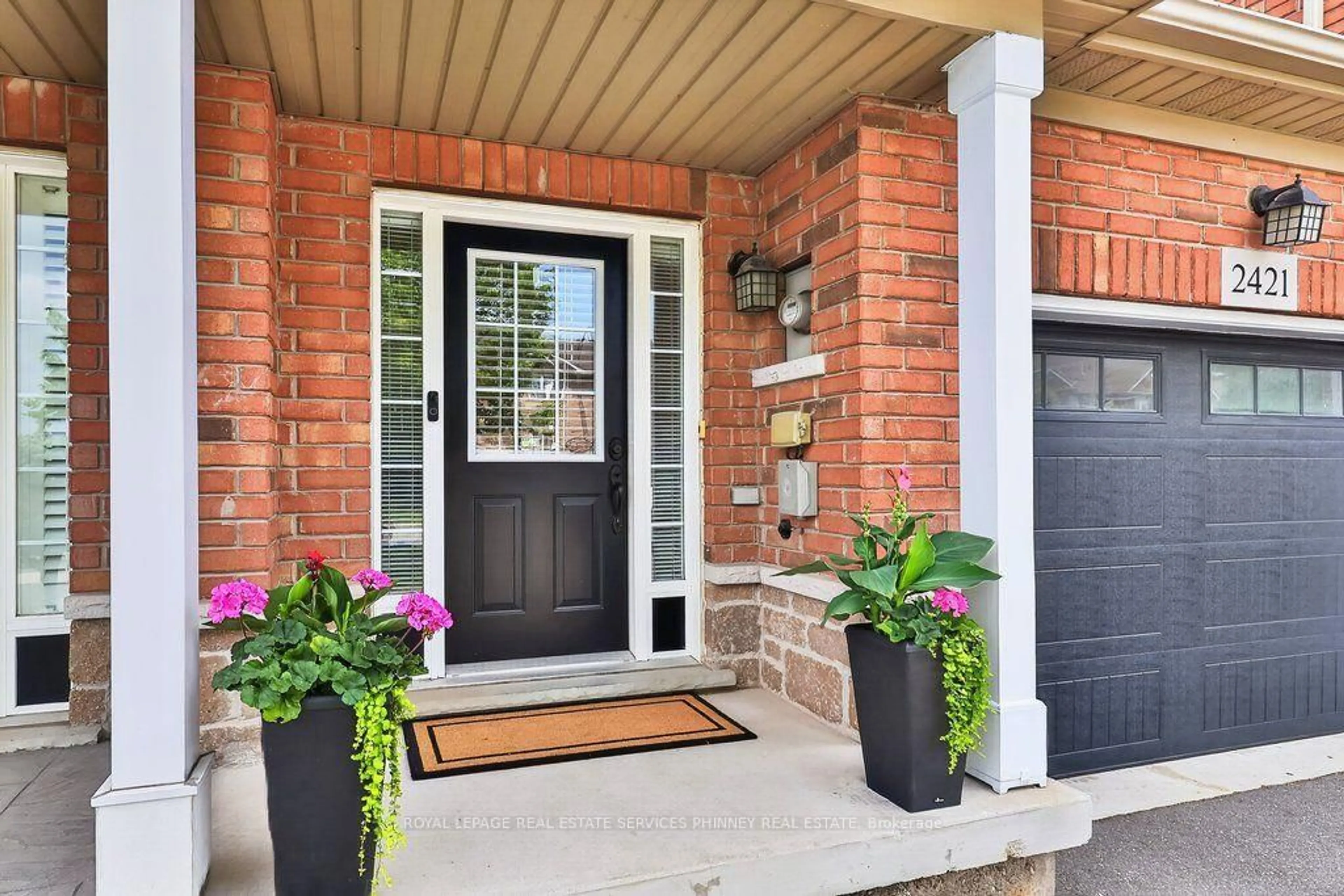 Home with brick exterior material, street for 2421 Shadow Crt, Oakville Ontario L6M 5G6
