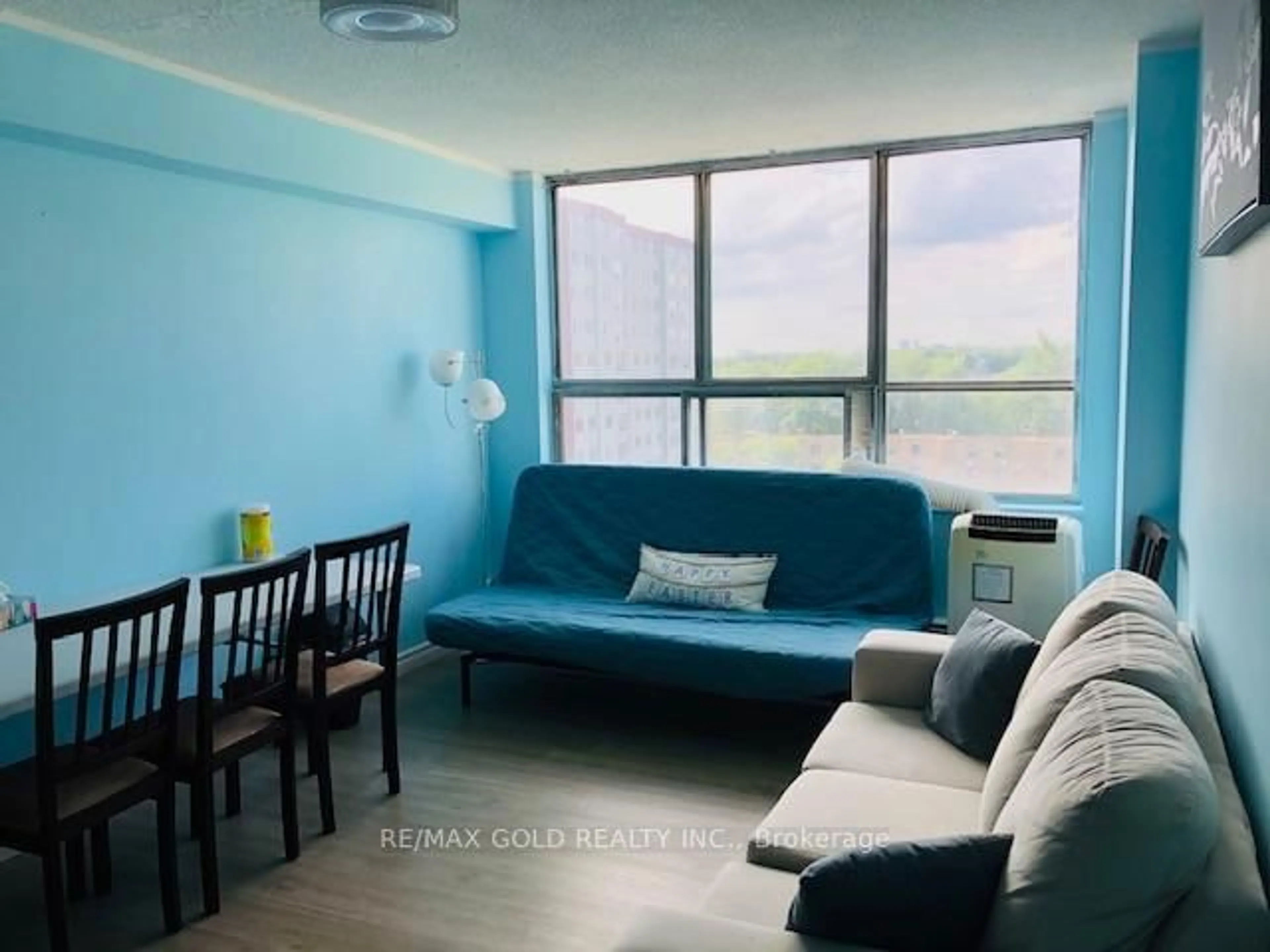 A pic of a room for 50 Lotherton Pkwy #814, Toronto Ontario M6B 2G8