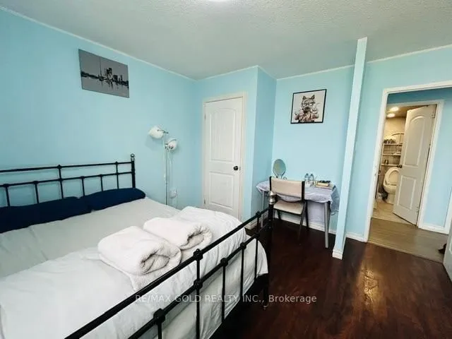 50 Lotherton Pkwy #814, Toronto 4