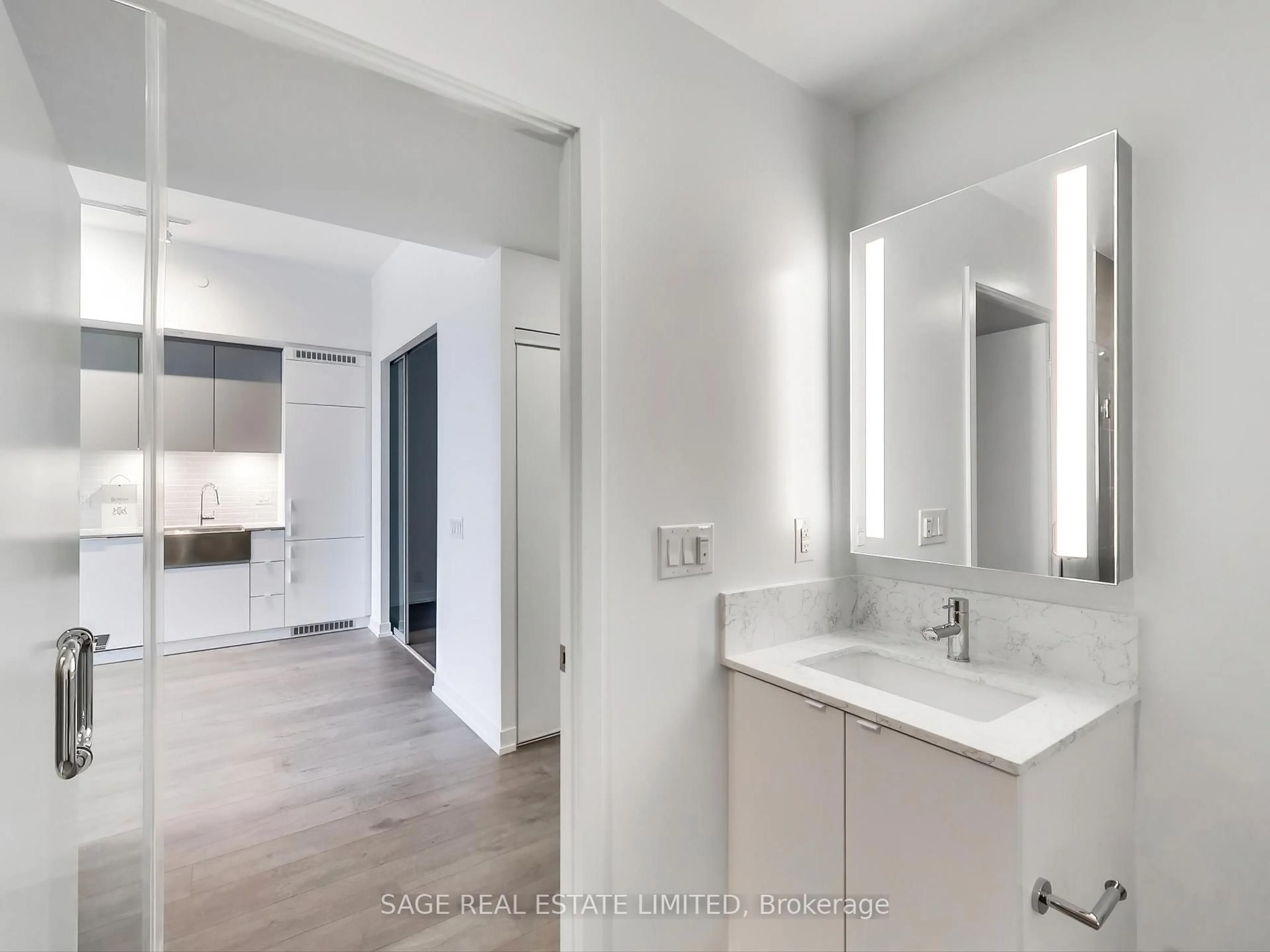 Unknown for 270 Dufferin St #1012, Toronto Ontario M6K 0H8