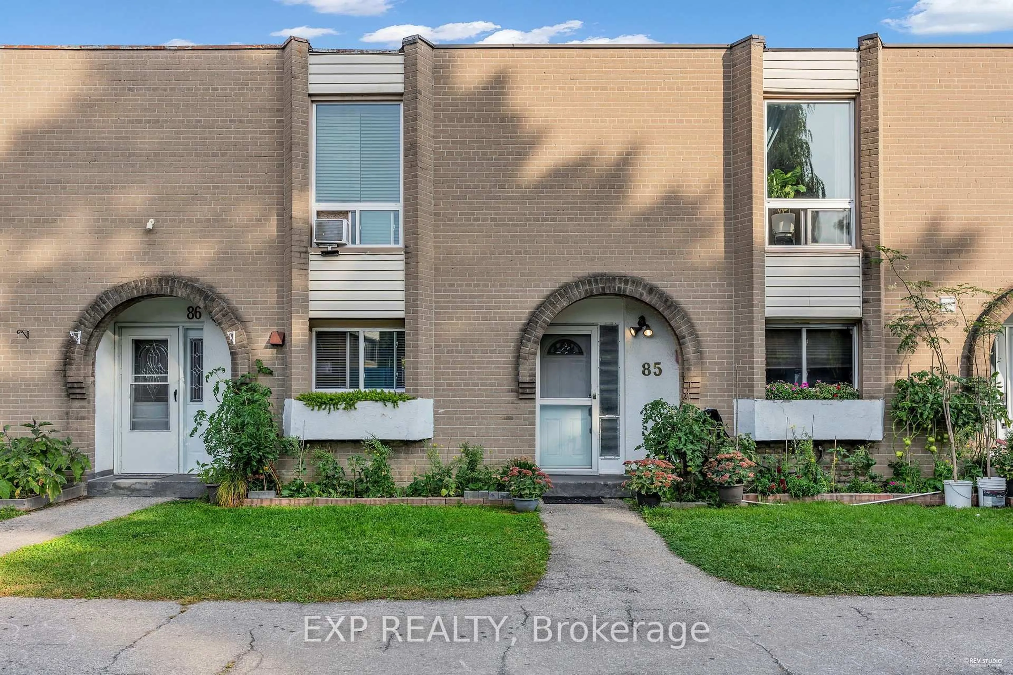 Unknown for 19 London Green Crt #85, Toronto Ontario M3N 1K3
