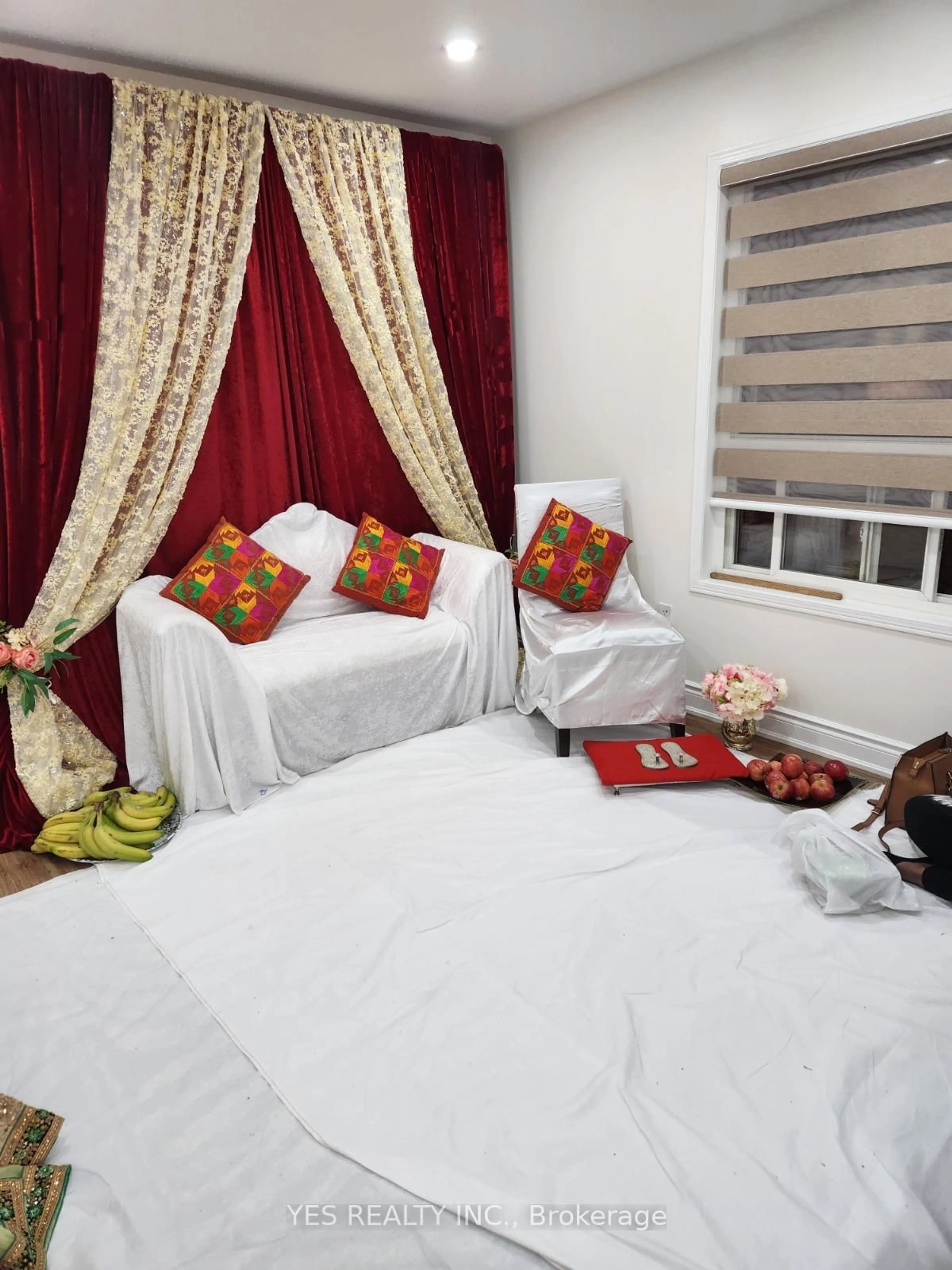 Bedroom with bed, unknown for 52 Hollingsworth Circ, Brampton Ontario L7A 0J7