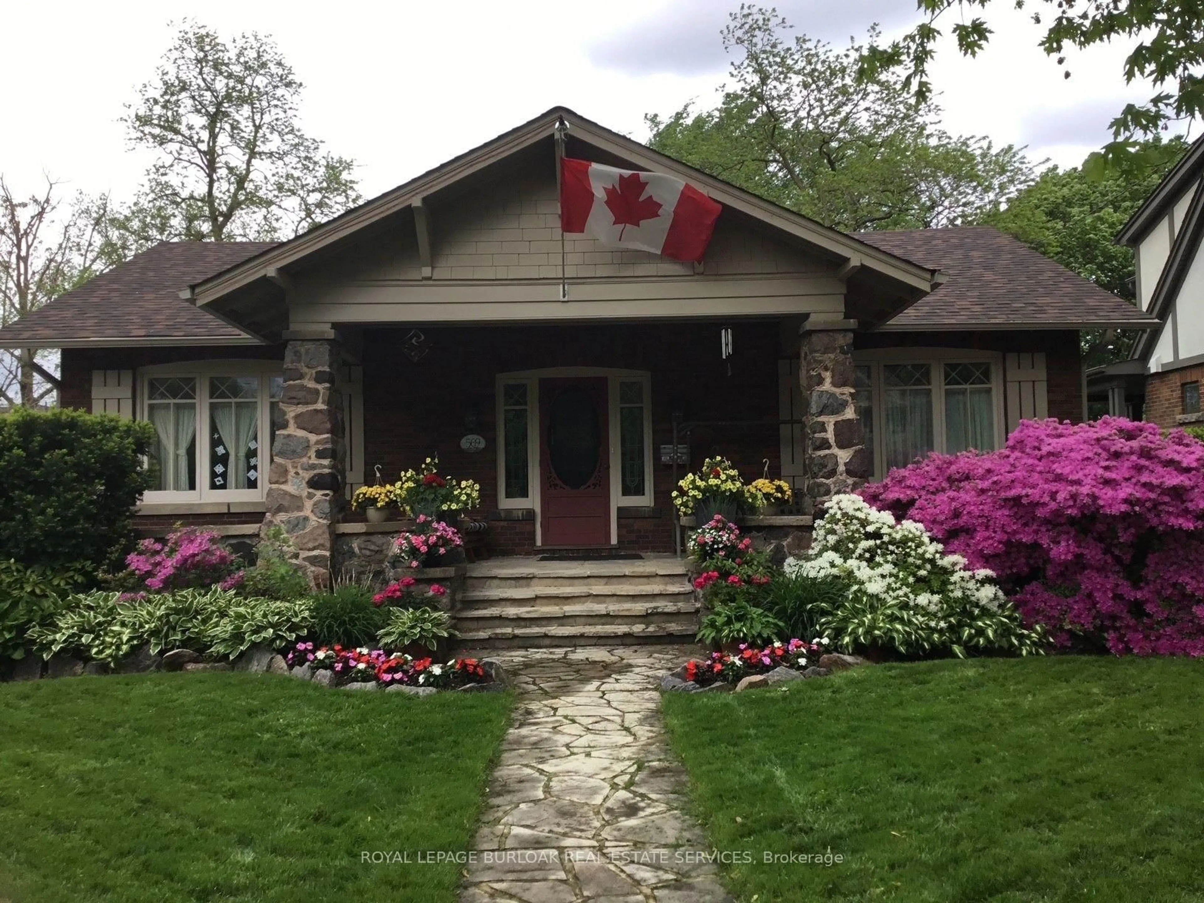 Unknown for 569 Locust St, Burlington Ontario L7S 1V7